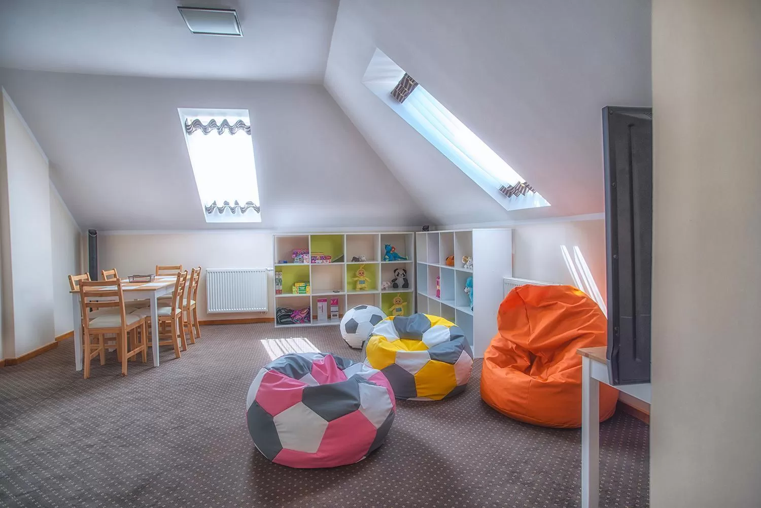 Children play ground in Rezydencja Elżbiecin