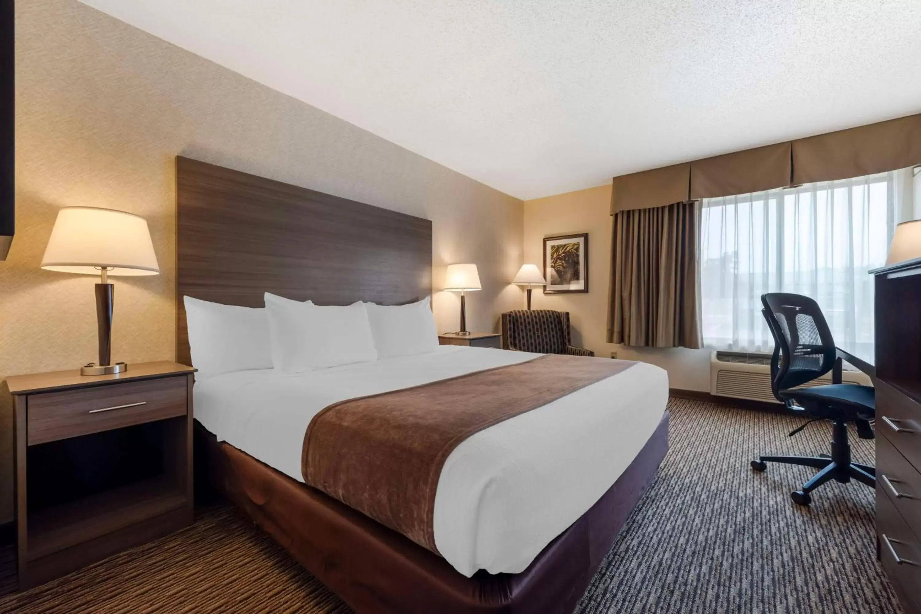 King Room - Disability Accessible/Non-Smoking in Best Western Spooner Riverplace King Room - Disability Accessible/Non-Smoking in Best Western Spooner Riverplace