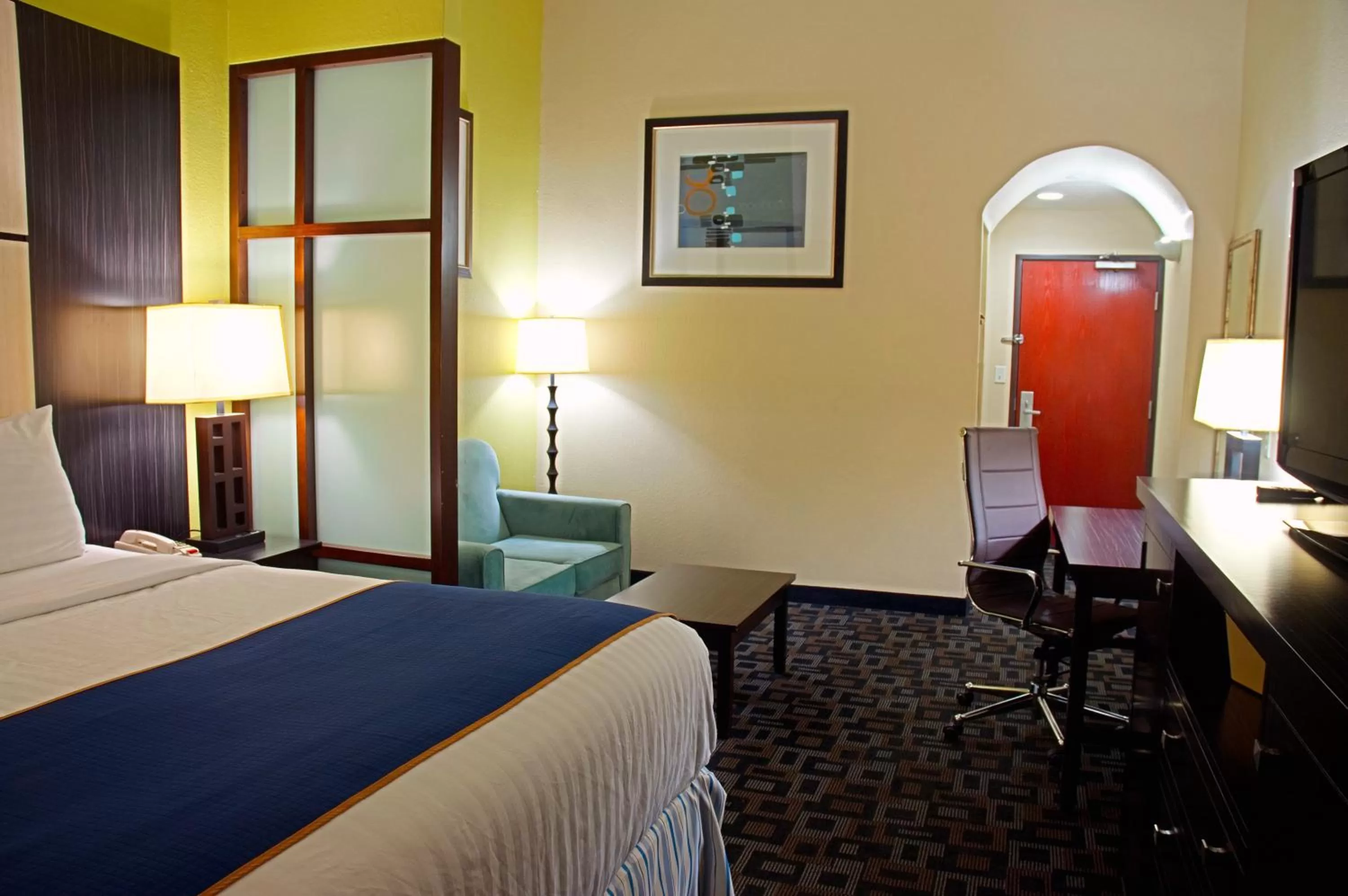 Bed in Super 8 by Wyndham Irving/DFW Apt/North