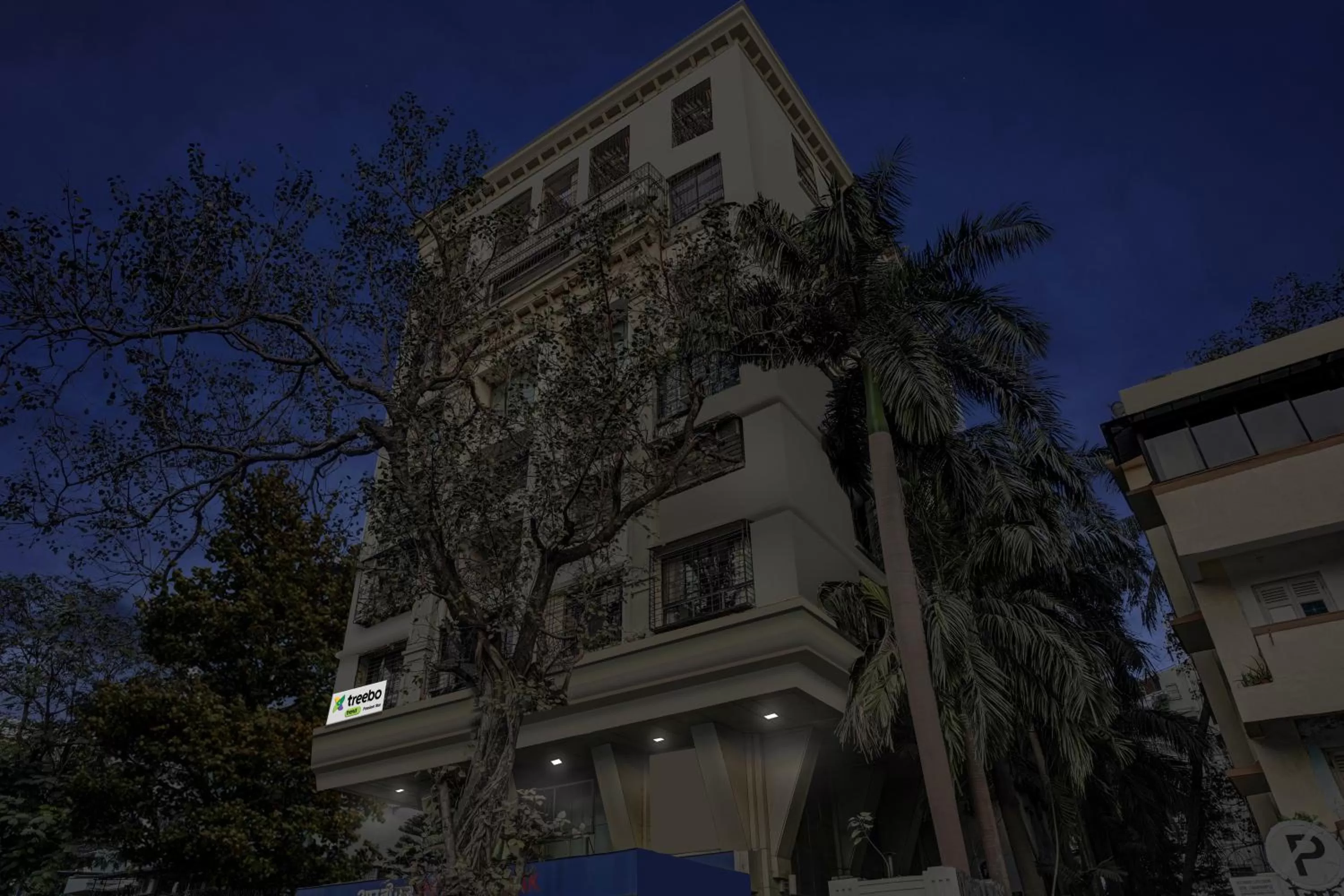 Property Building in Treebo Trend Freedom Star, Vile Parle