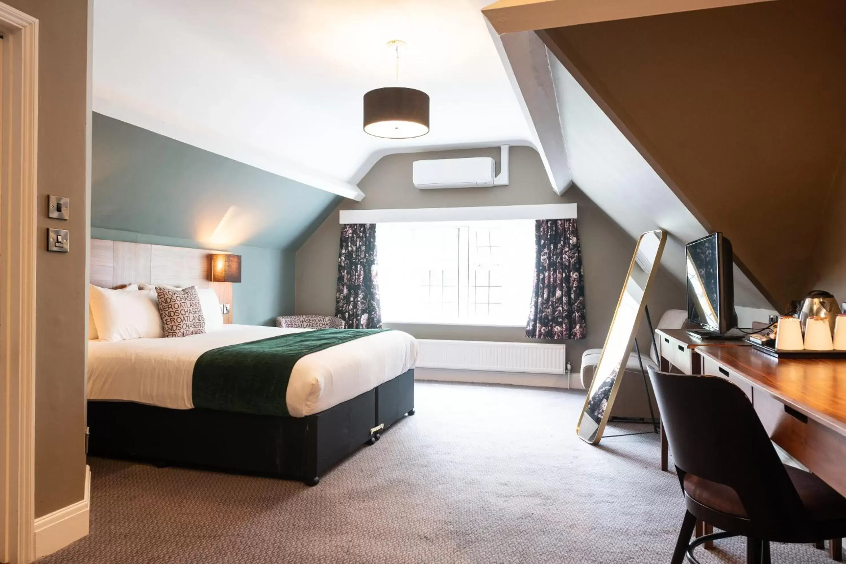 Double Room in The Oatlands Chaser by Innkeeper's Collection Double Room in The Oatlands Chaser by Innkeeper's Collection