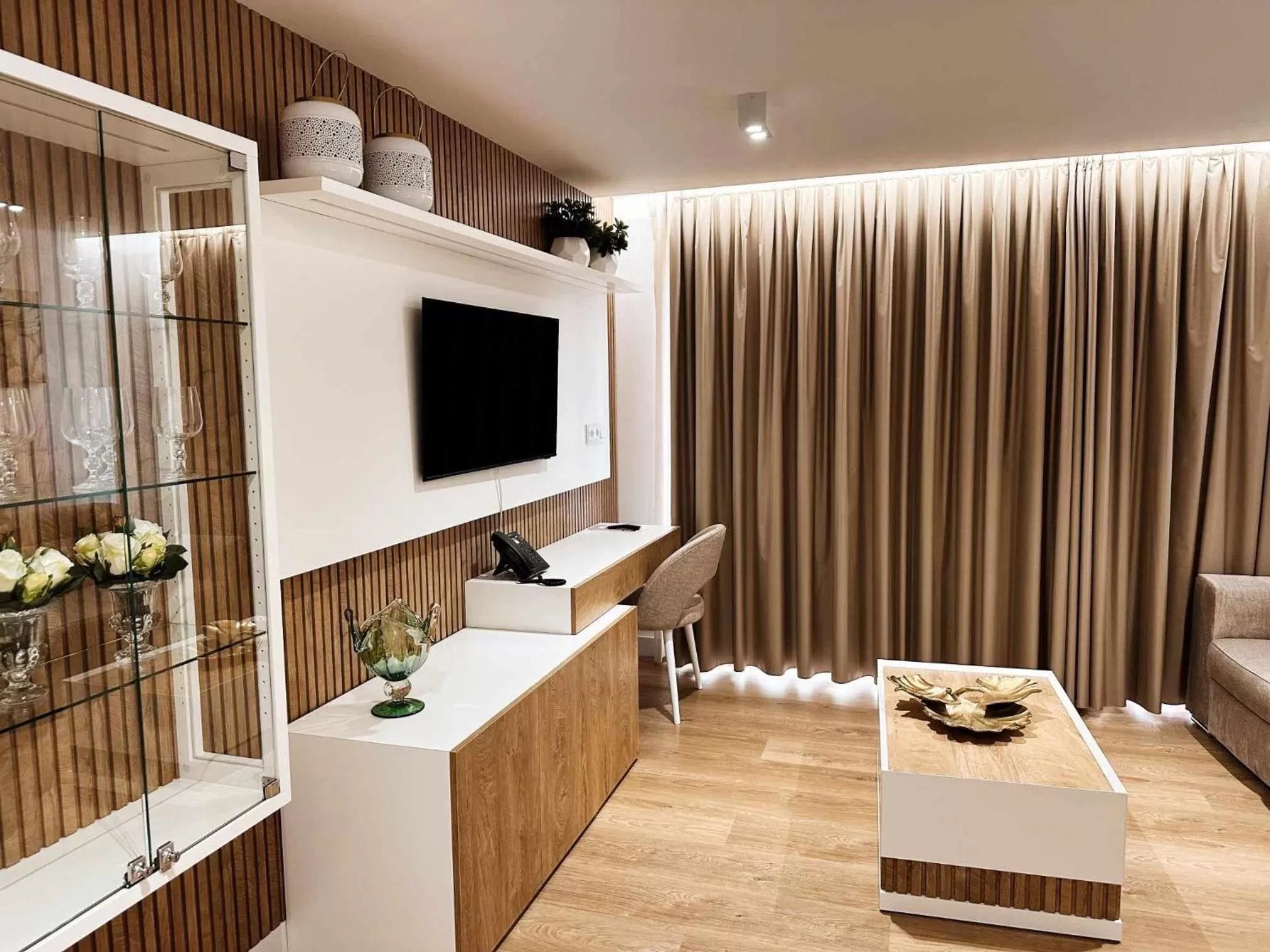 TV and multimedia in Coração do Tua Hotel