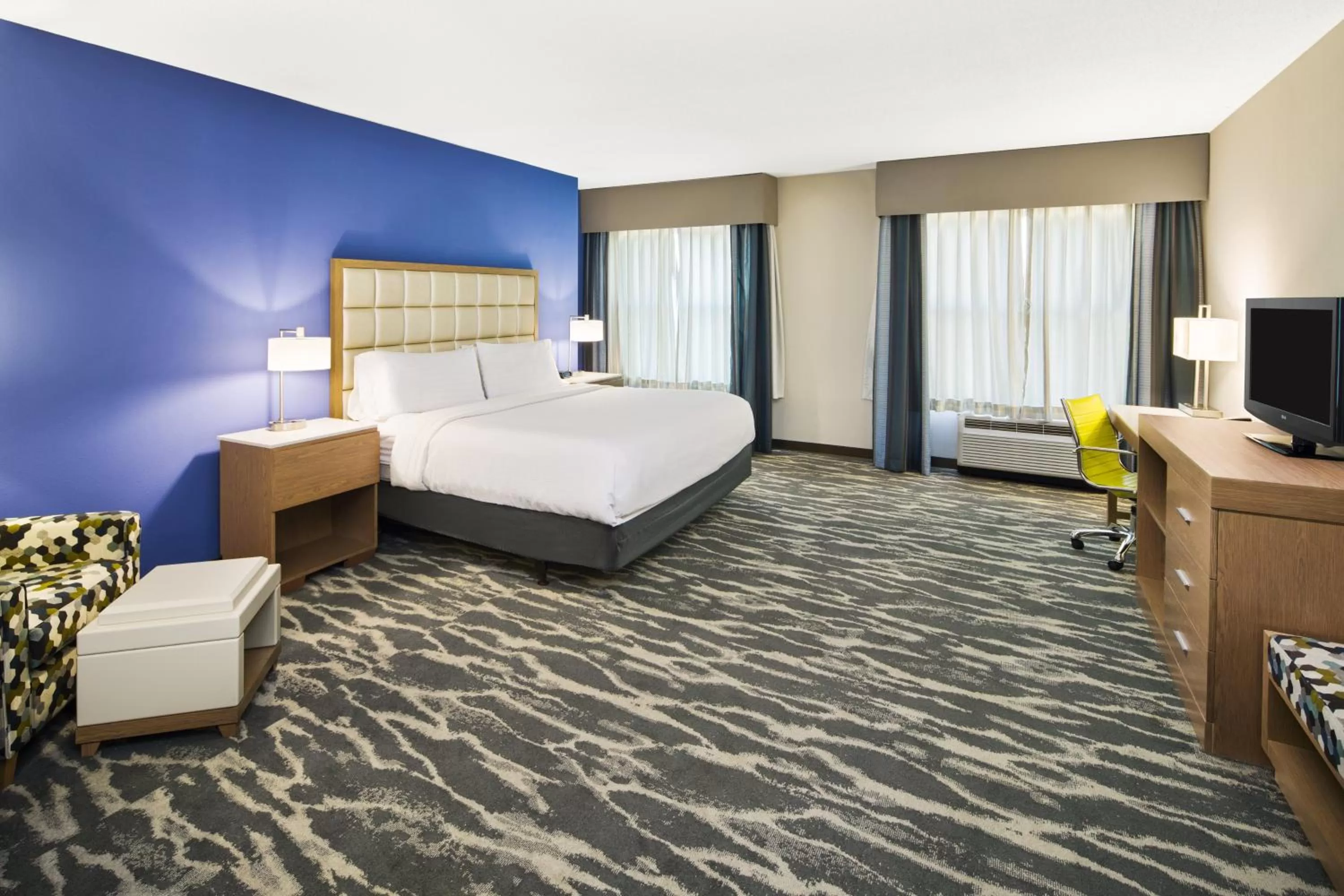 Photo of the whole room, Bed in Holiday Inn Augusta West I-20 by IHG