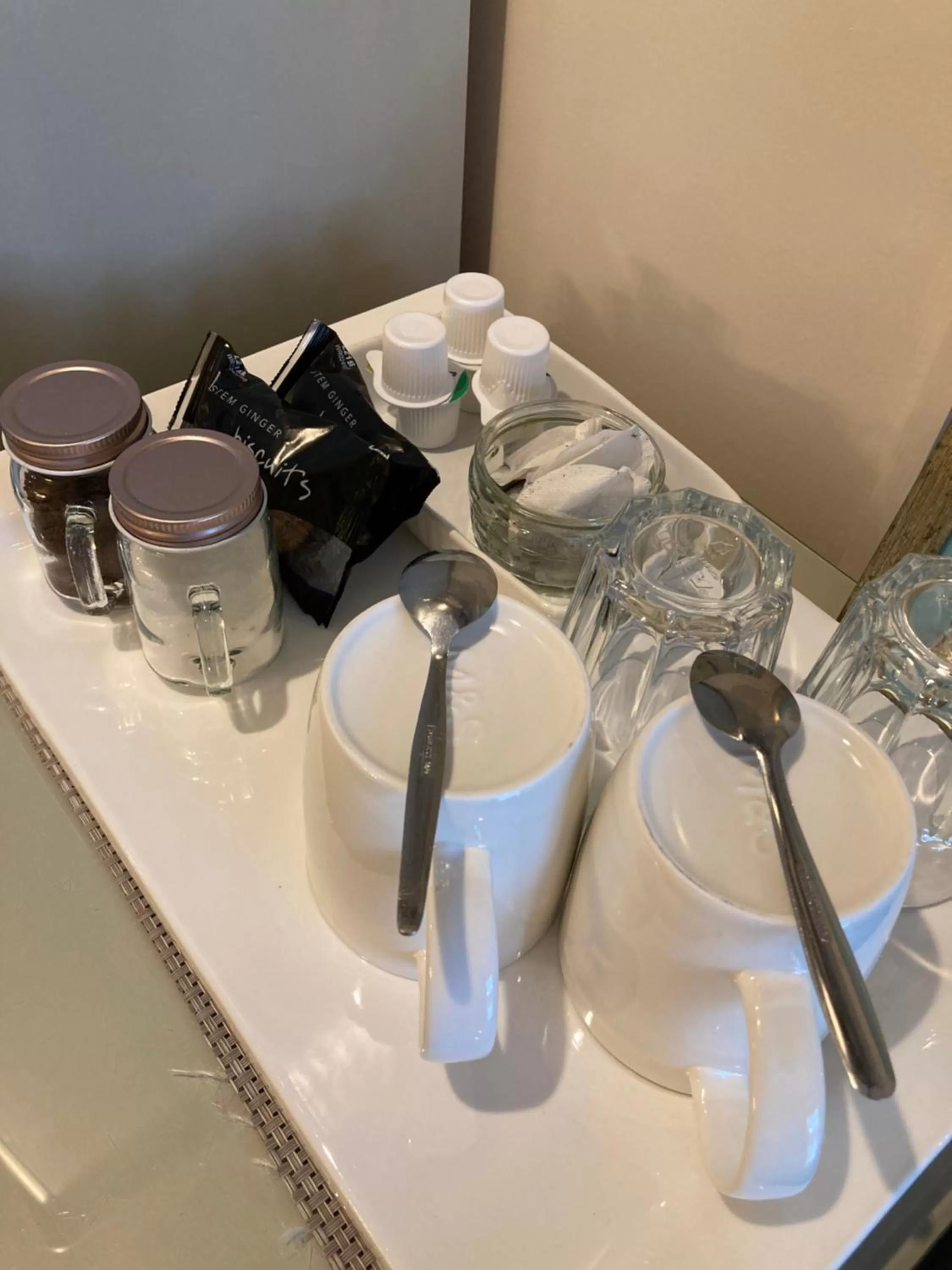 Coffee/tea facilities in The Wentworth Guest House