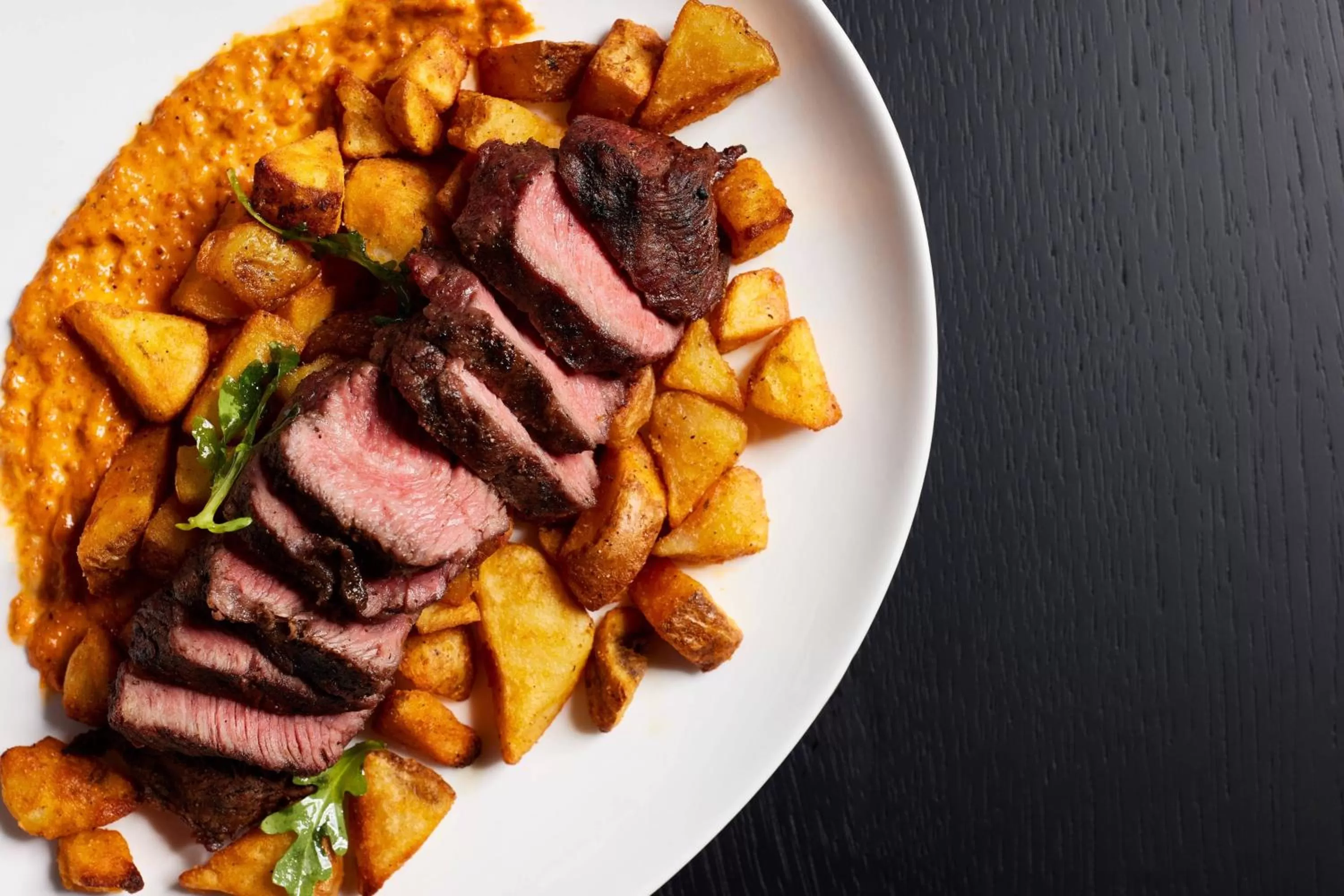 Lounge or bar in AC Hotel by Marriott Atlanta Perimeter