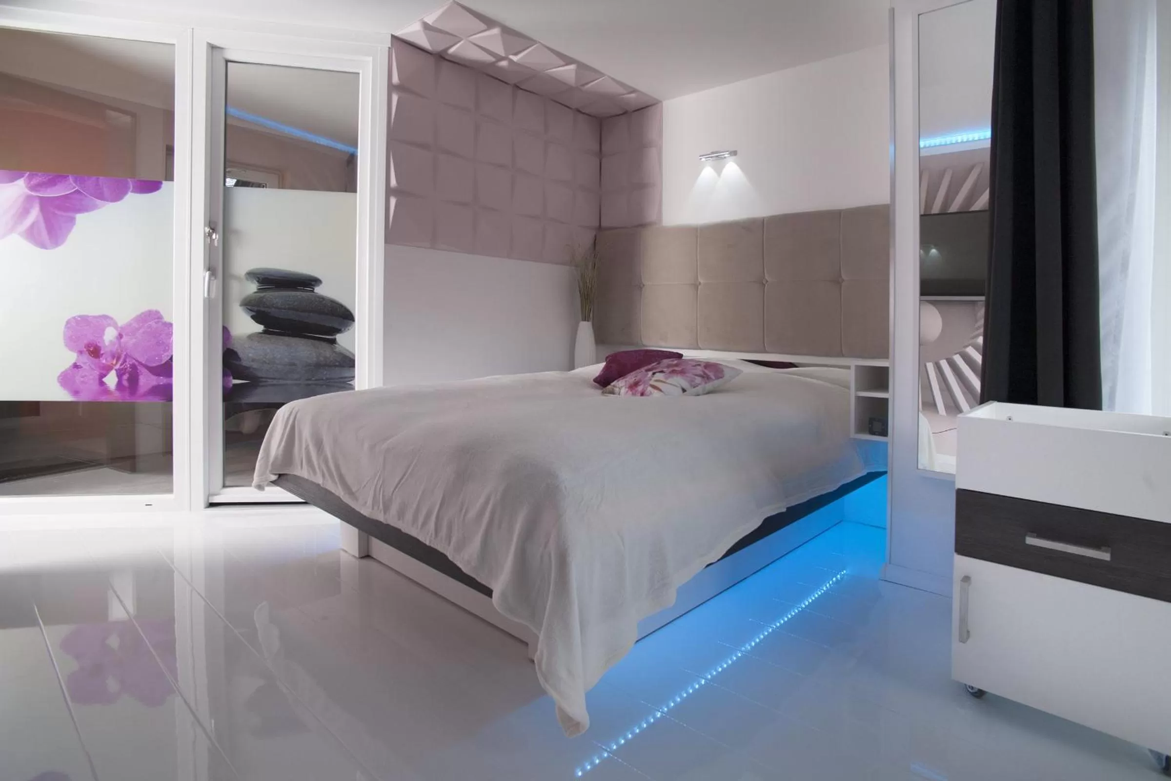 Bedroom, Bed in Designpension Idyll Nr2 Hotel Garni