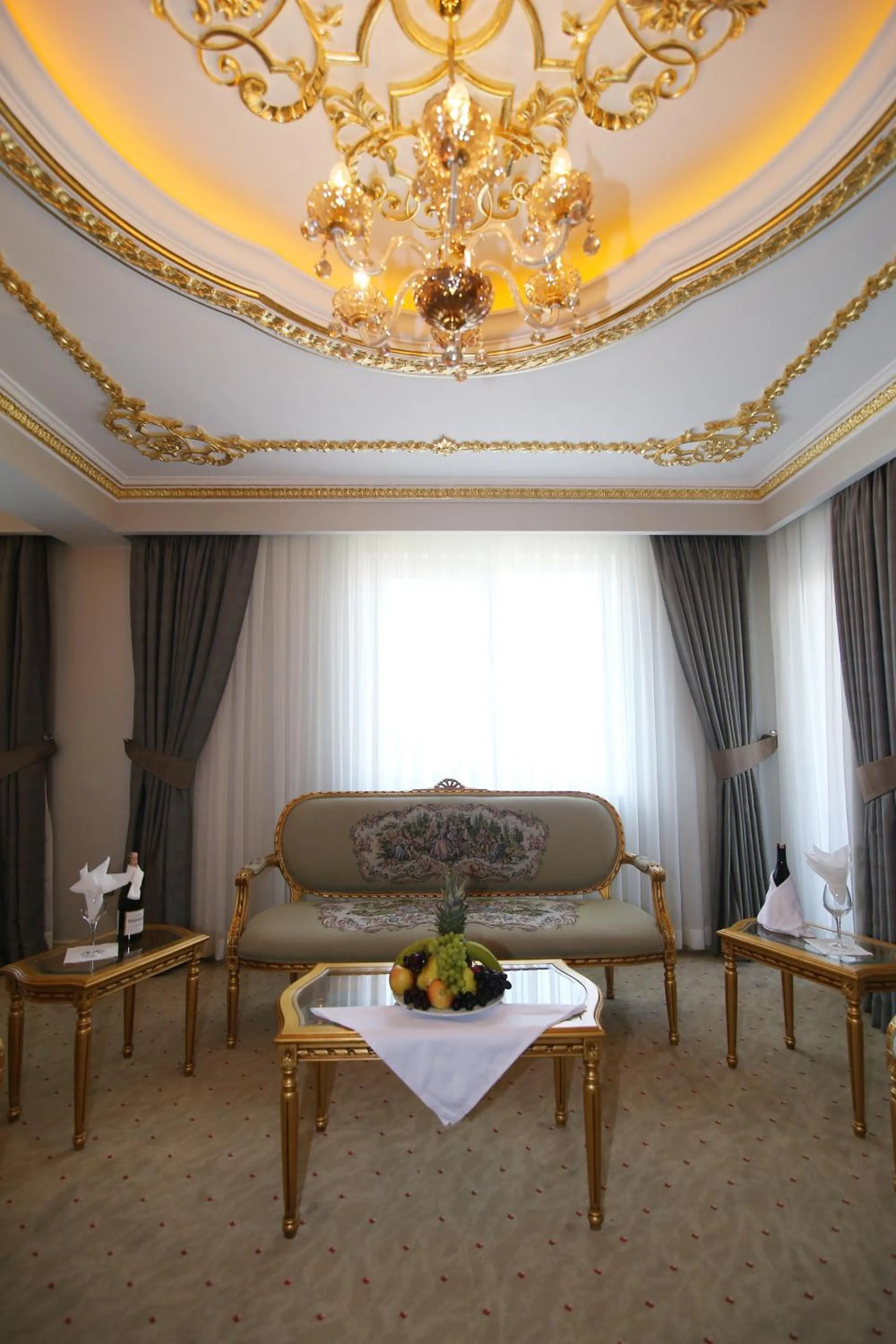 Photo of the whole room in Demir Hotel
