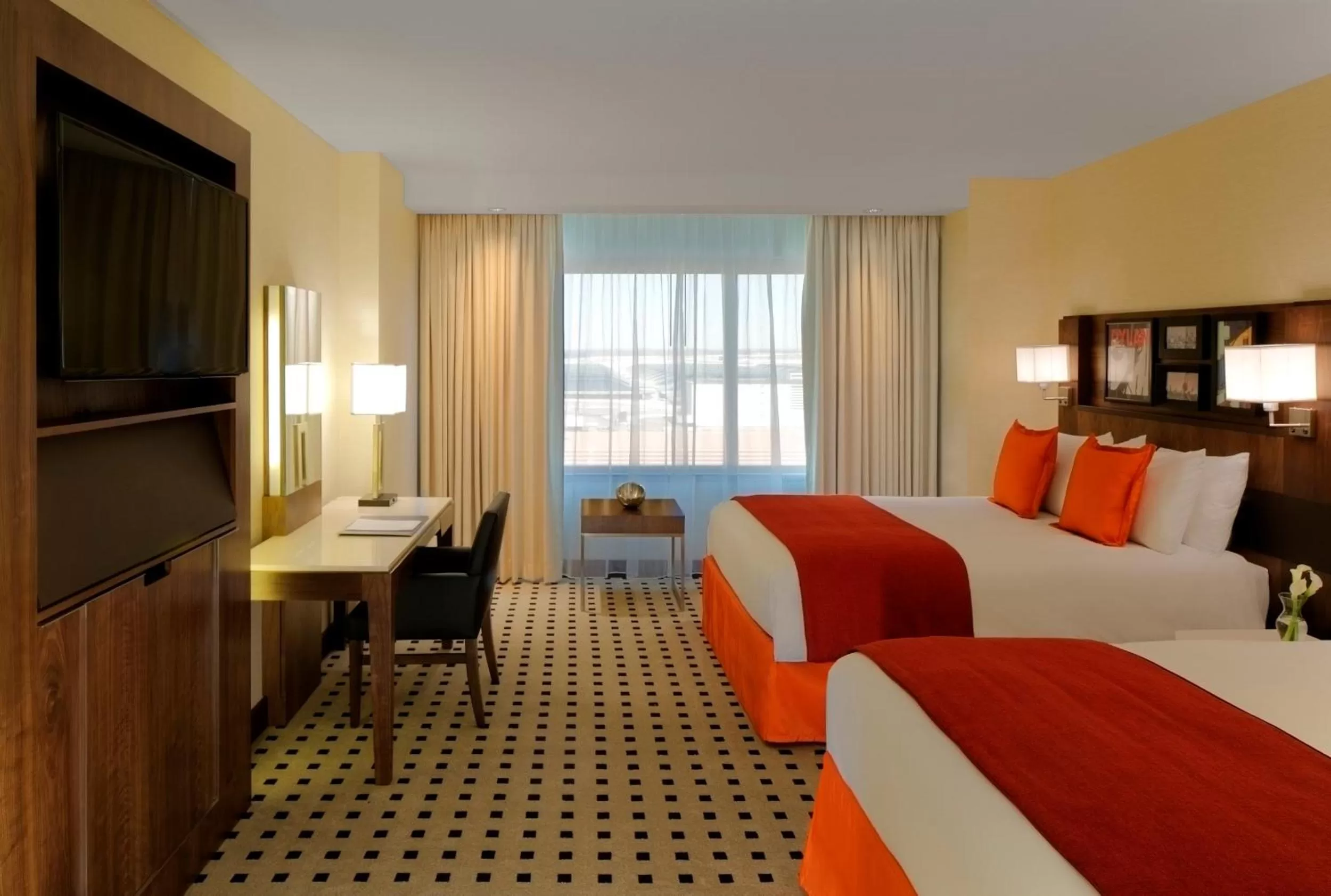 Photo of the whole room, Bed in Radisson Blu Mall of America