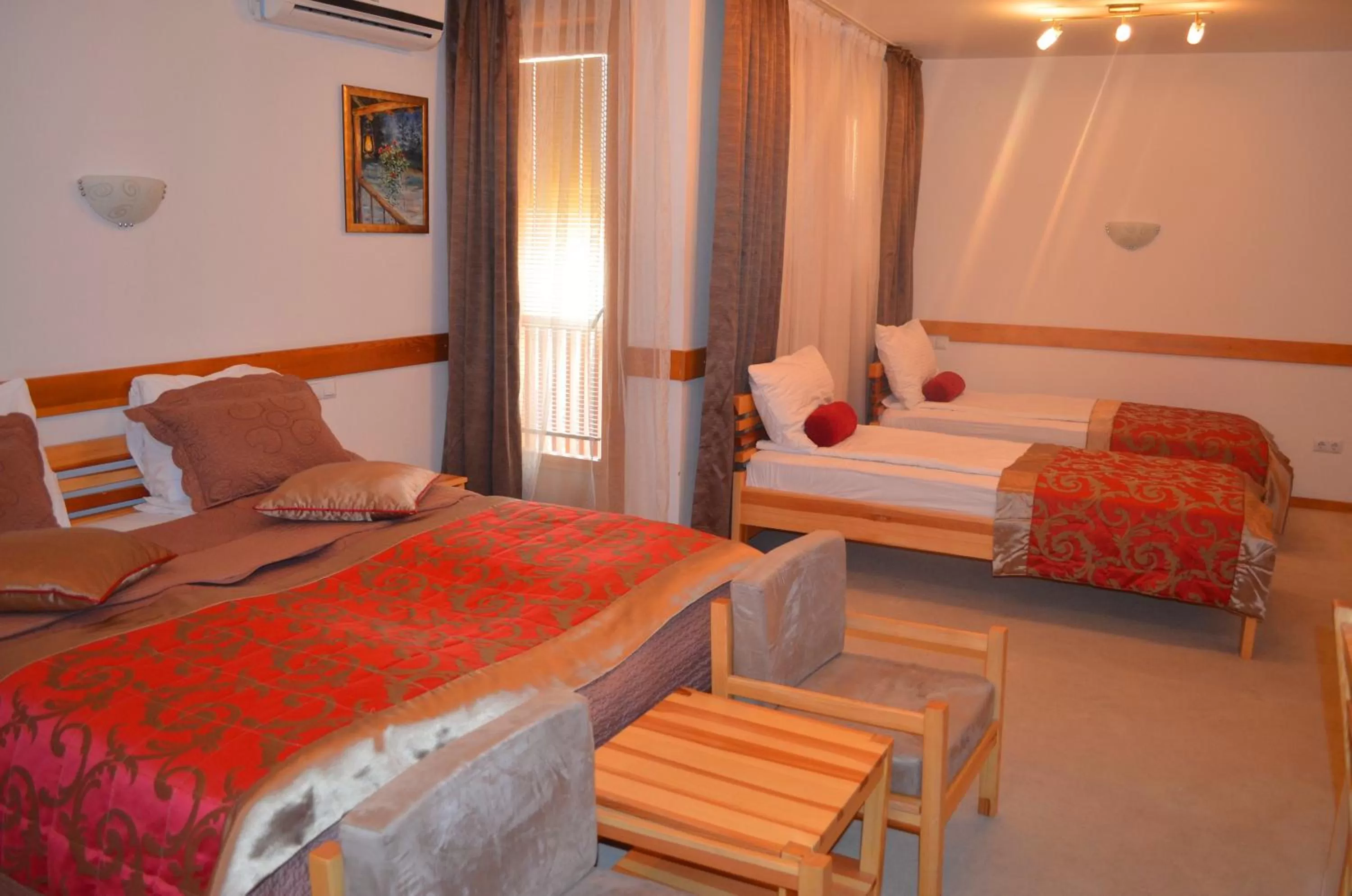 Photo of the whole room, Bed in Hotel Berr