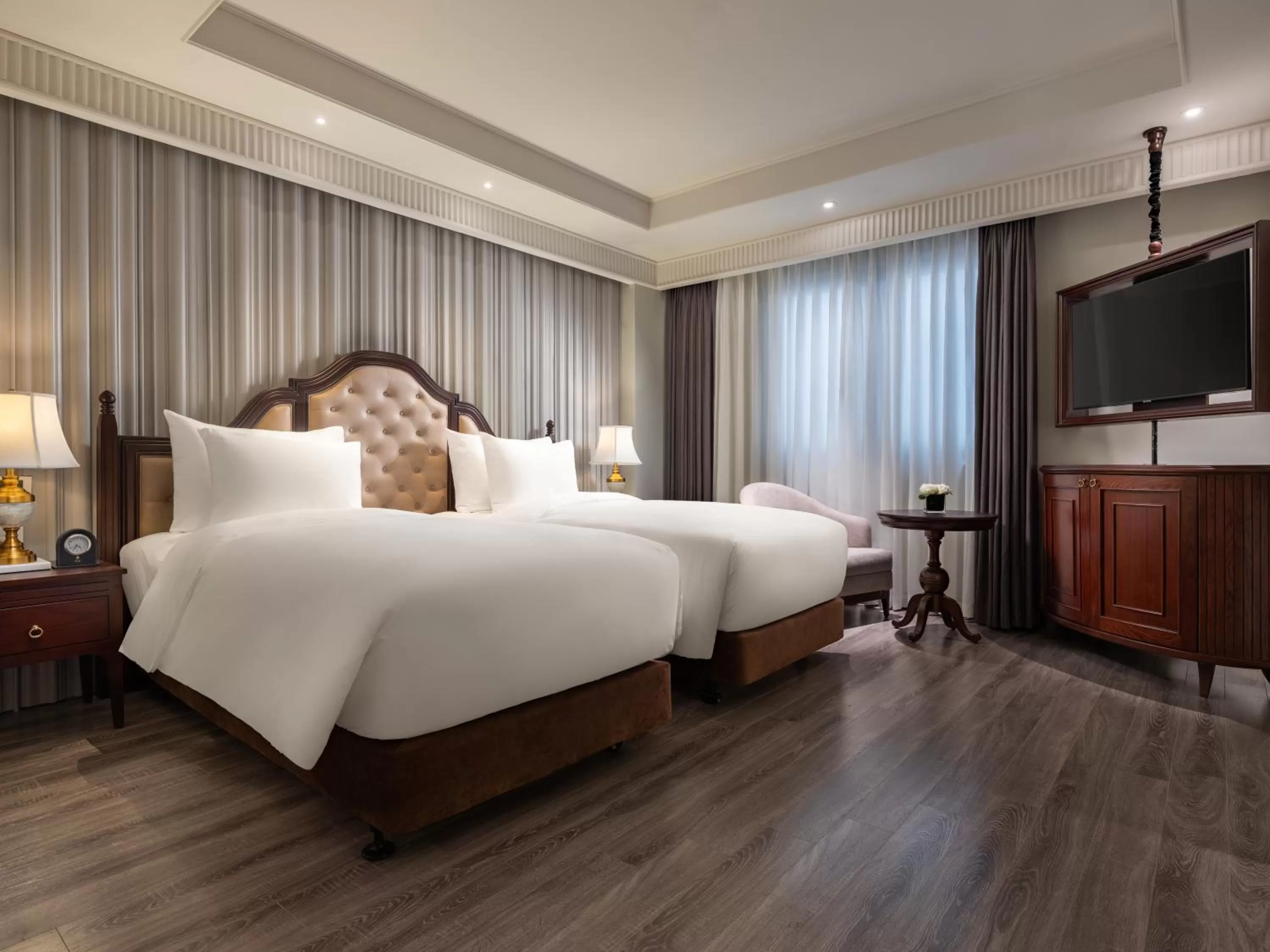 Bedroom, Bed in GRAND HOTEL du LAC Hanoi