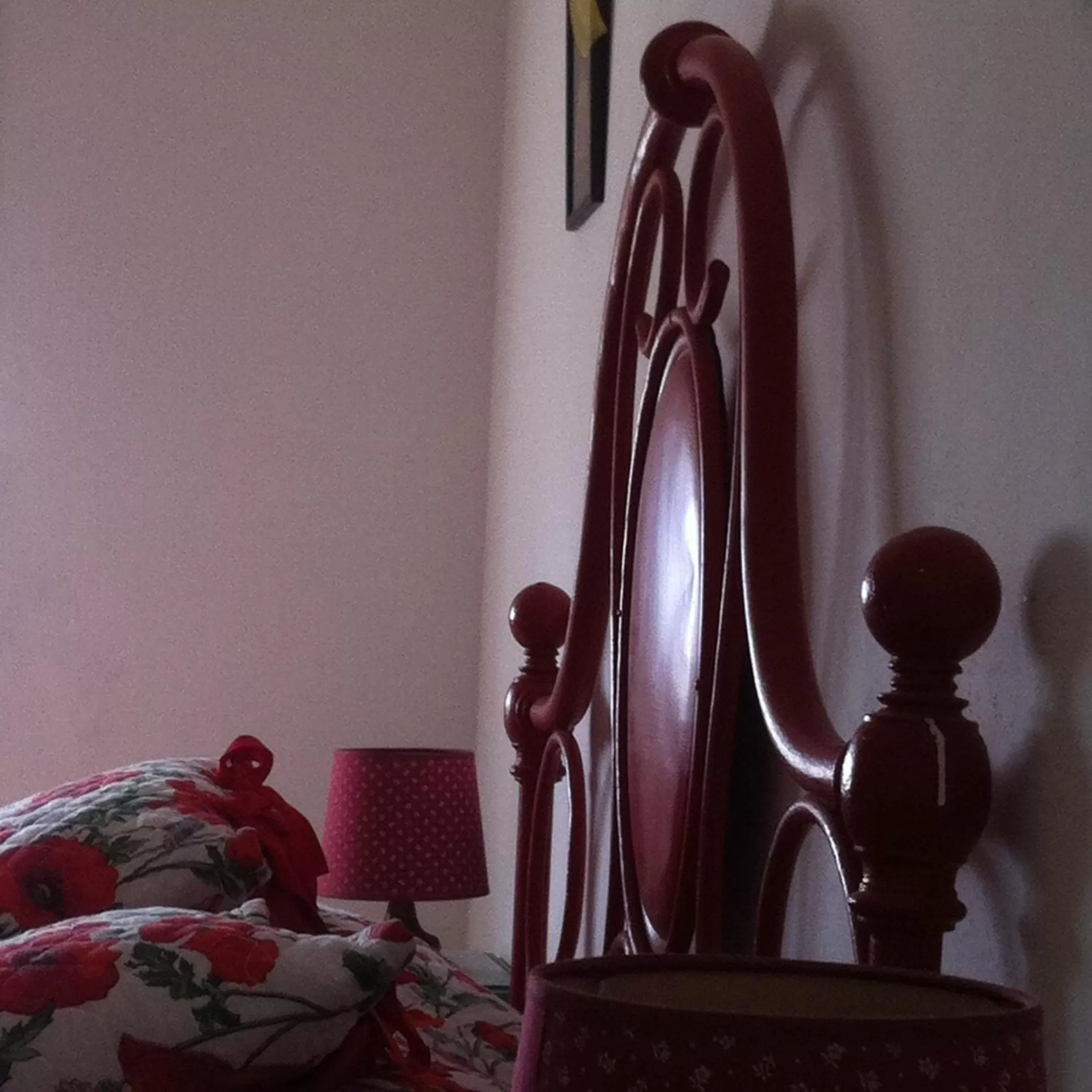 Decorative detail, Bed in Cav Costa degli Etruschi