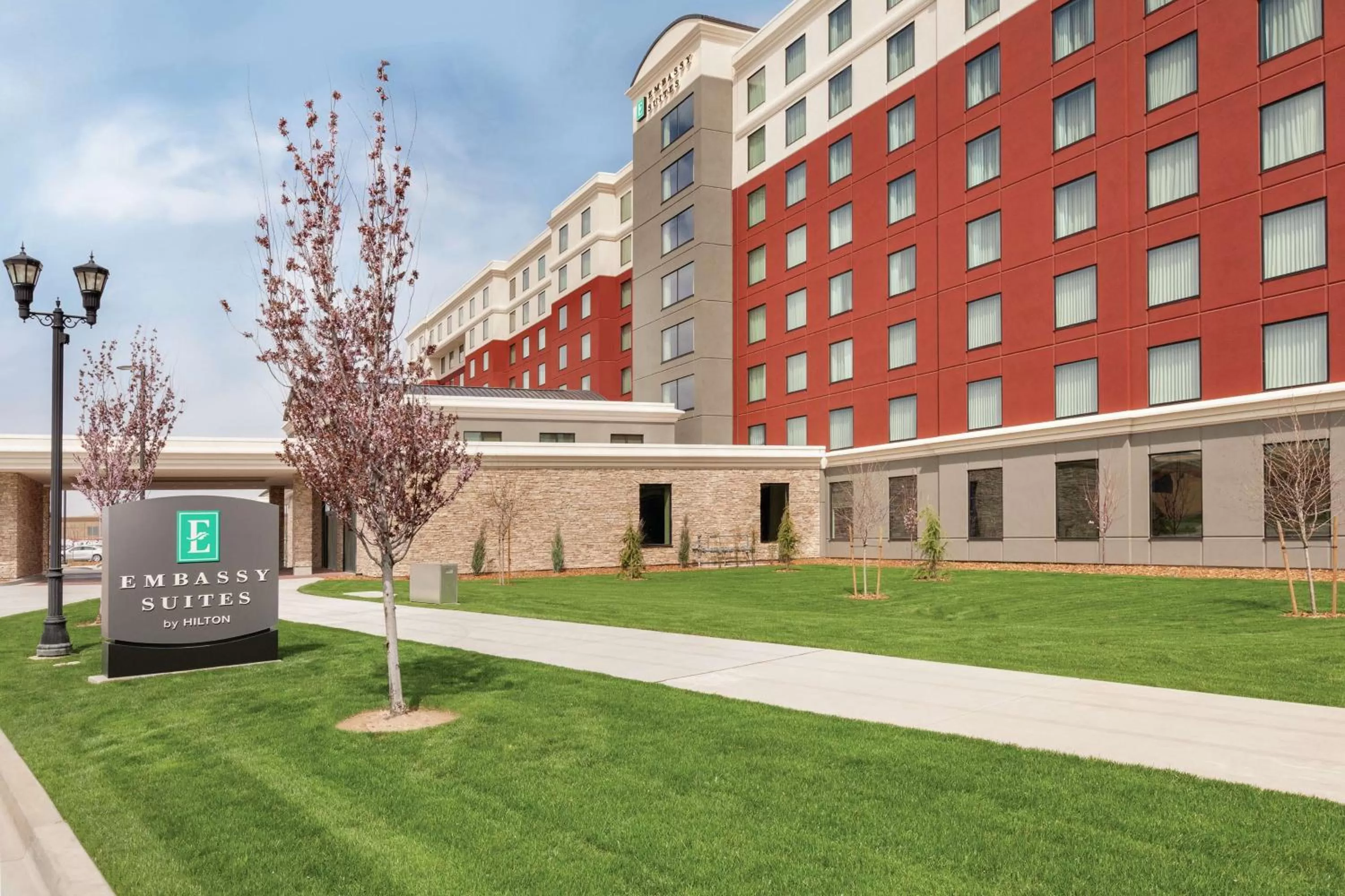 Property building in Embassy Suites By Hilton South Jordan Salt Lake City