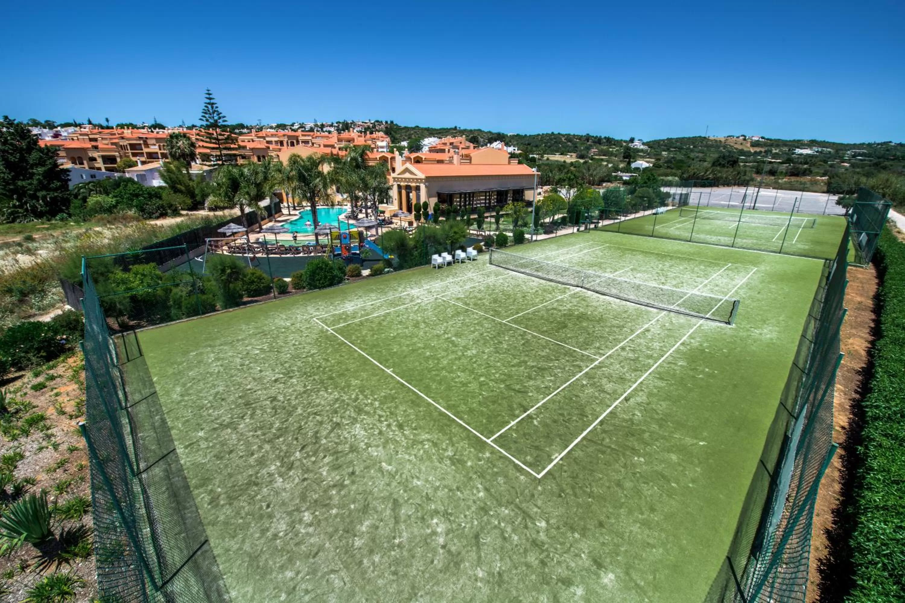 Tennis court in Baia da Luz Resort