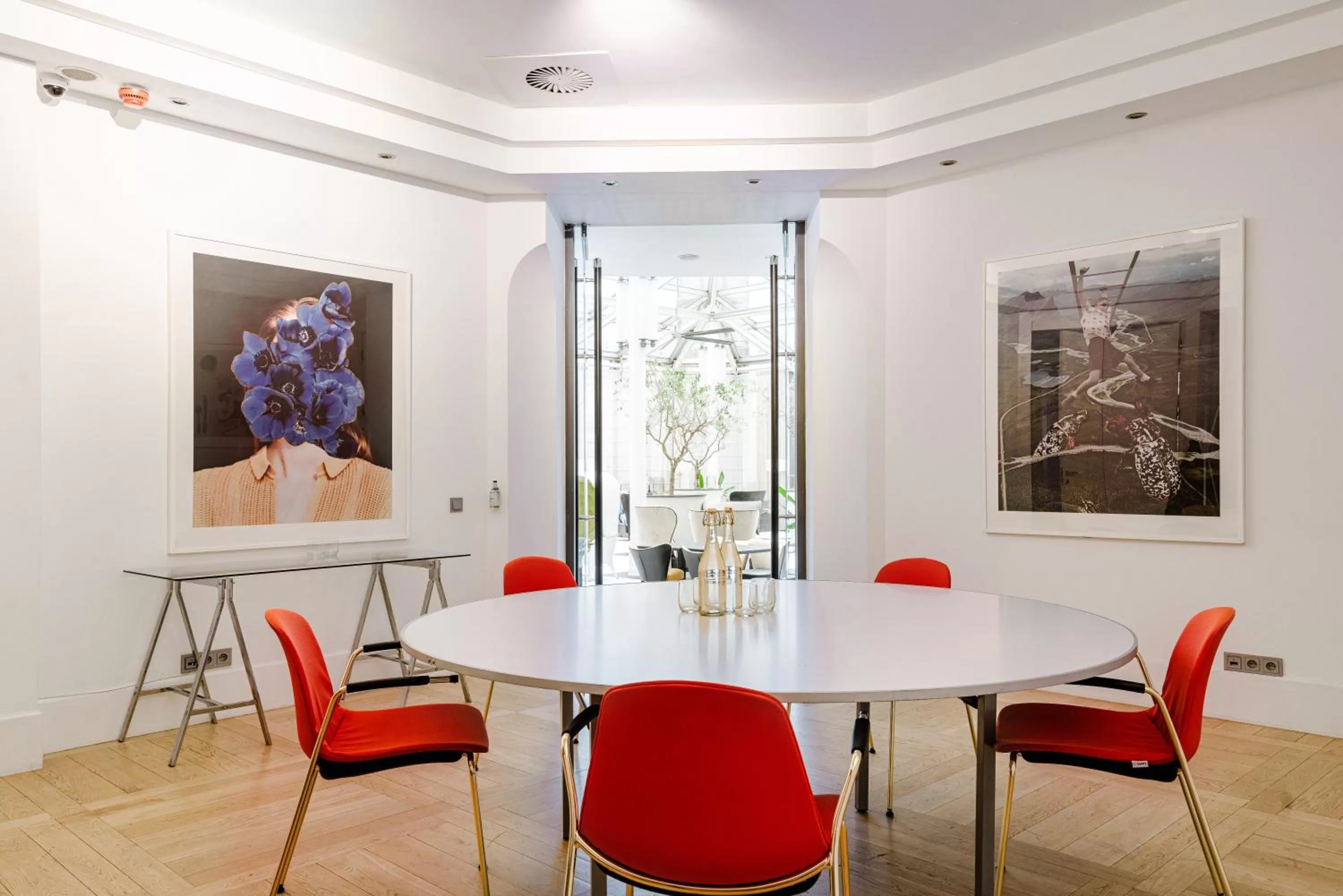 Meeting/conference room in H15 Boutique Hotel, Warsaw, a Member of Design Hotels