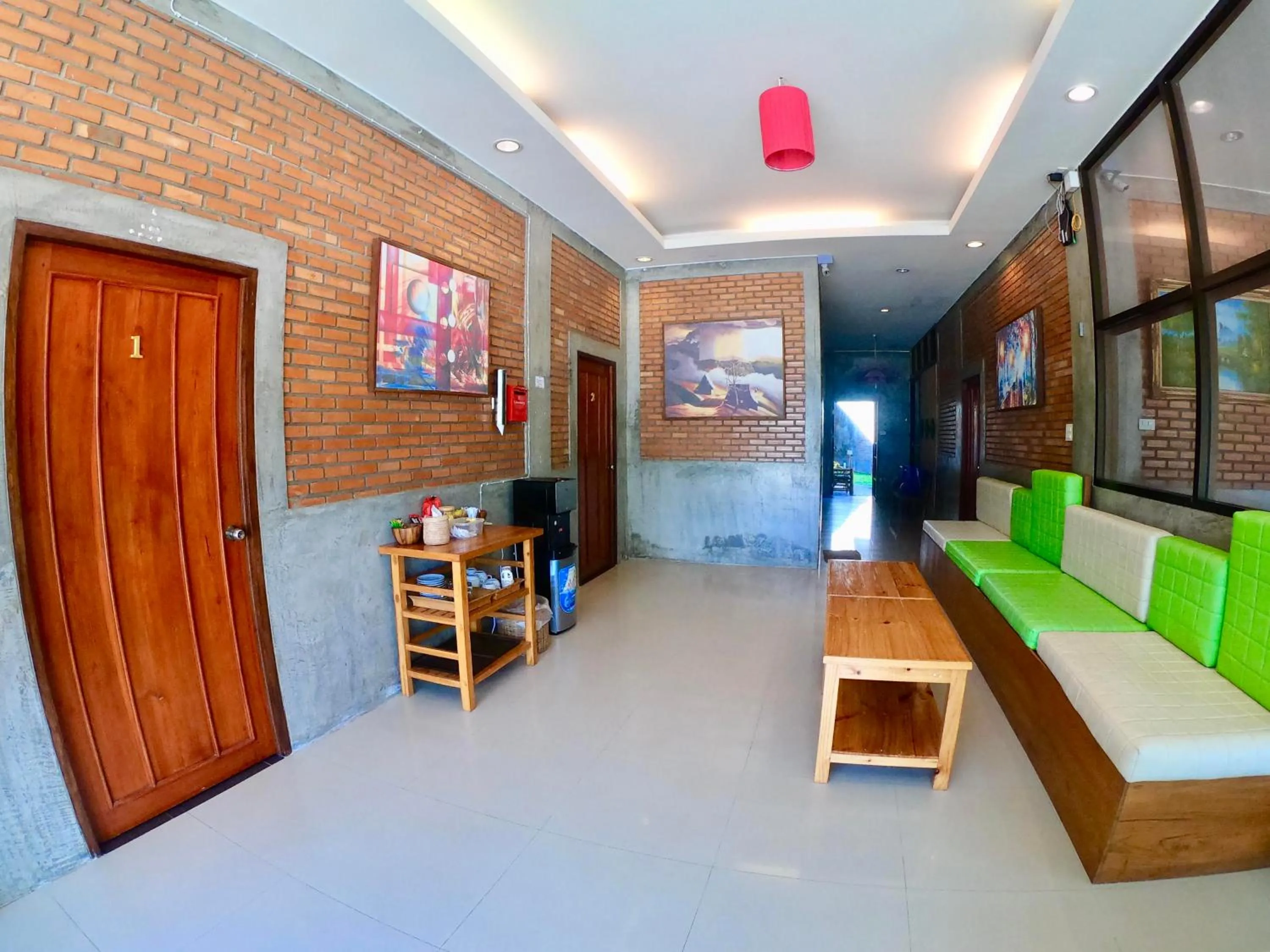 Staff in Home Inn Pai Garden