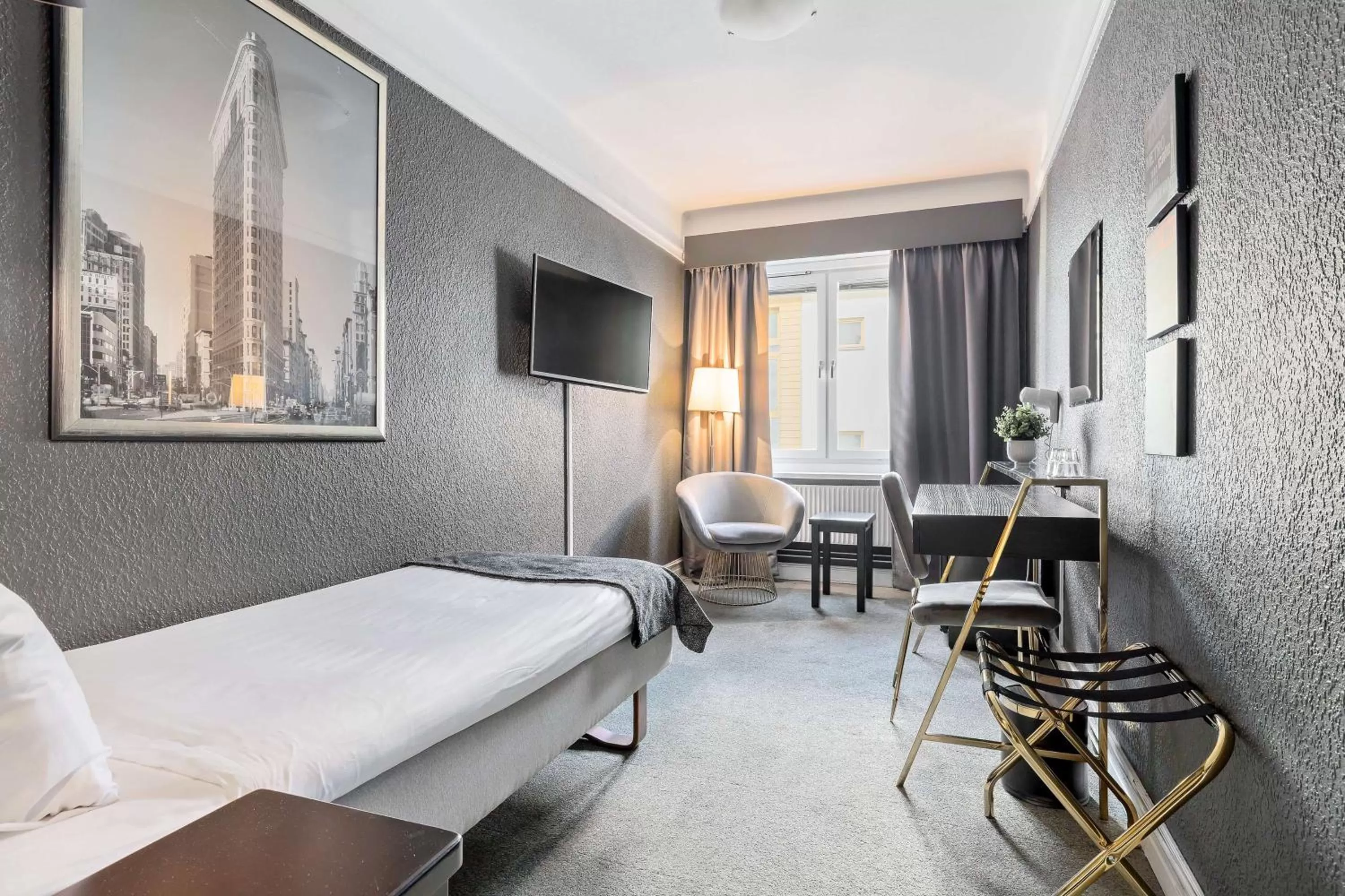 Bedroom, Bed in Centric Hotel