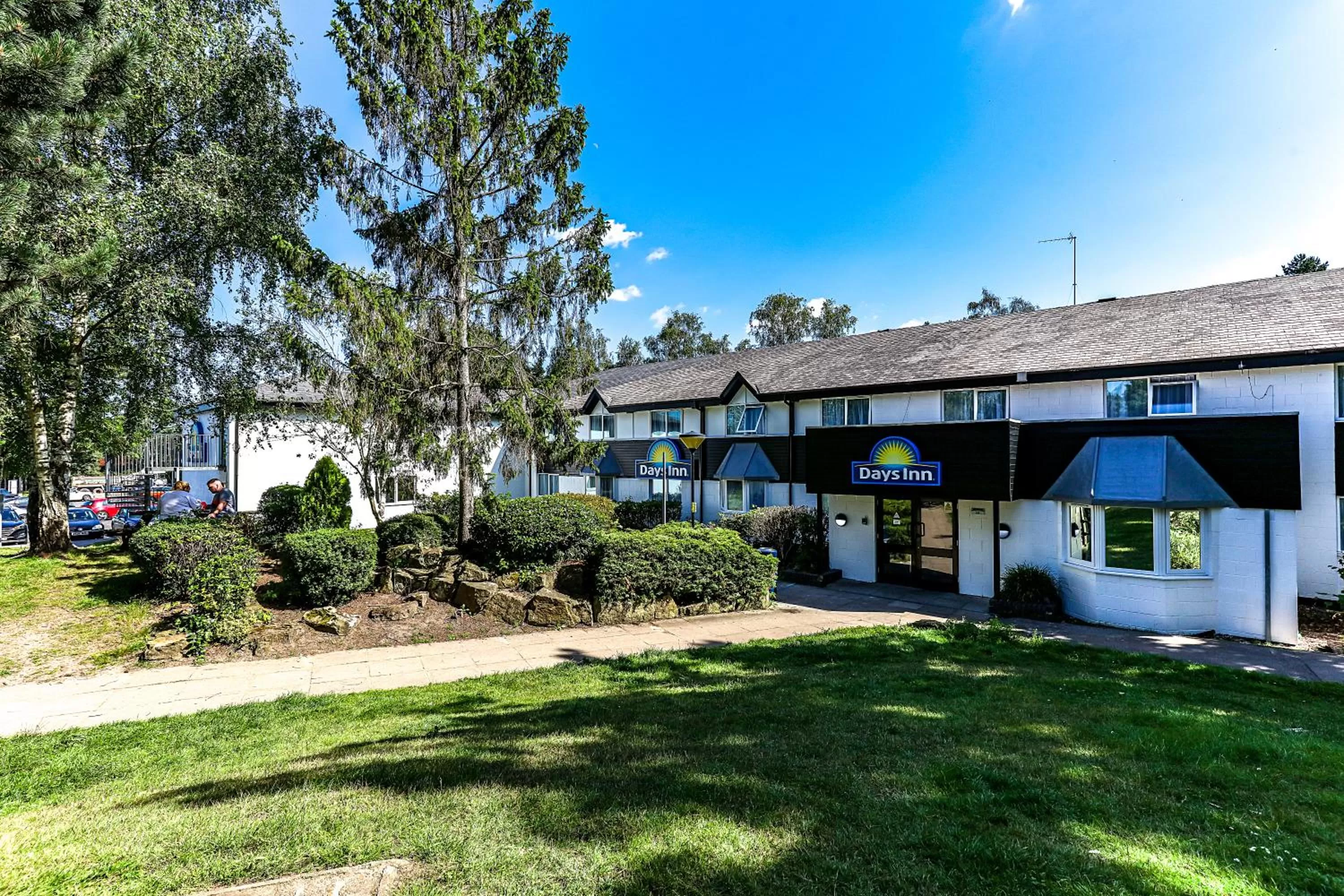 Property building in Days Inn Hotel Fleet