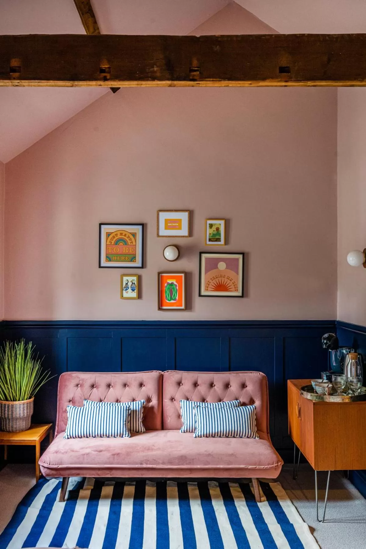 Seating area in The Queens Chew Magna