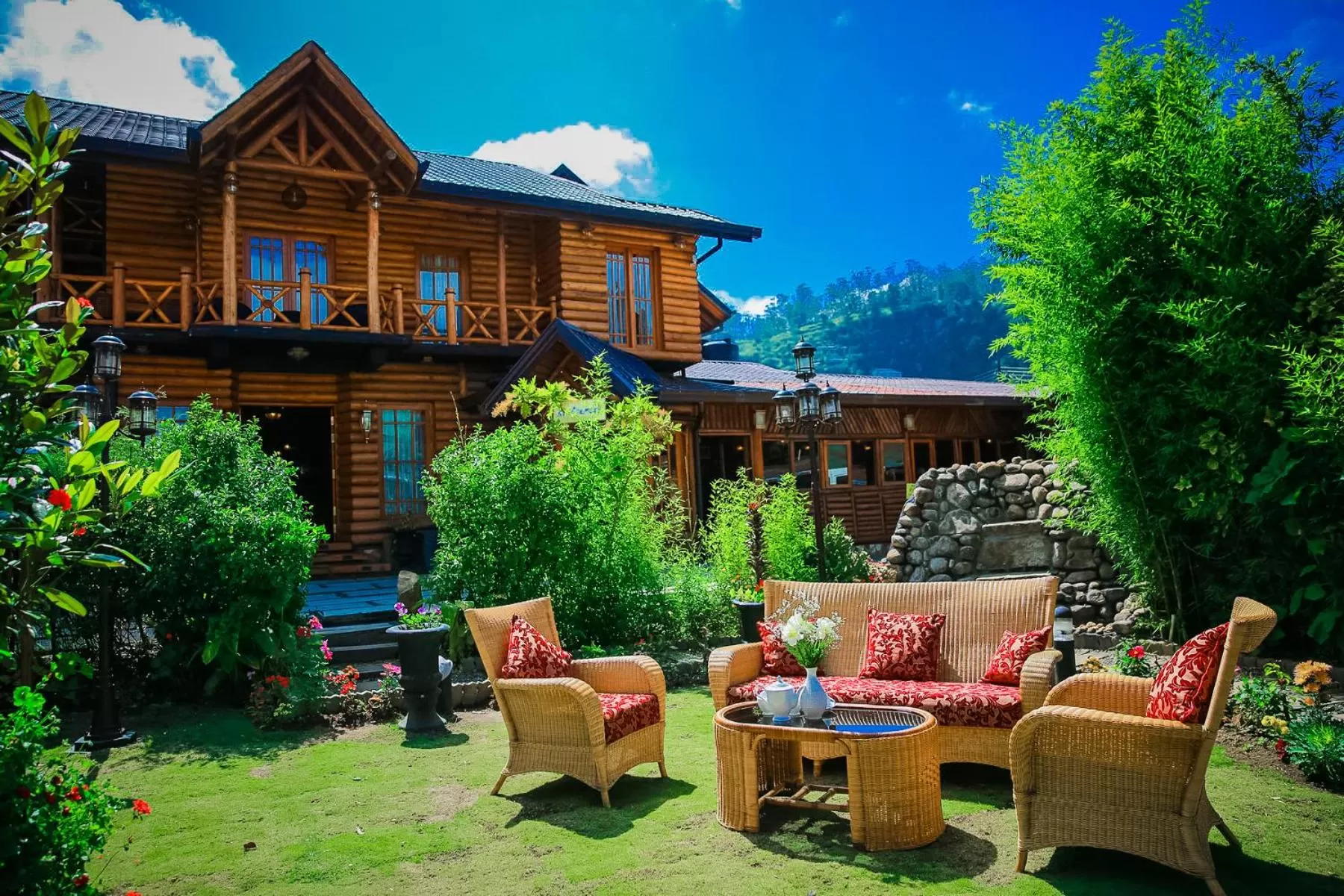 Garden in Queenswood Cottage