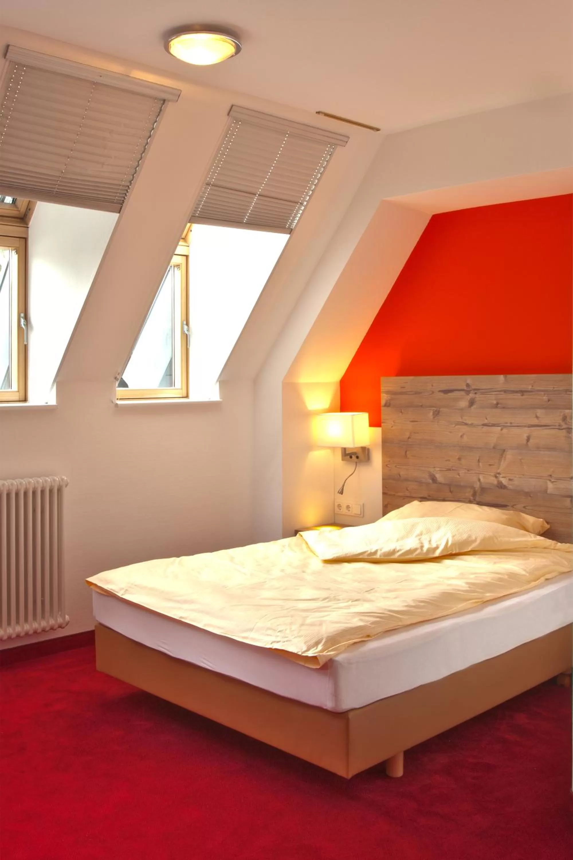 Photo of the whole room, Bed in Sternplatz Hotel