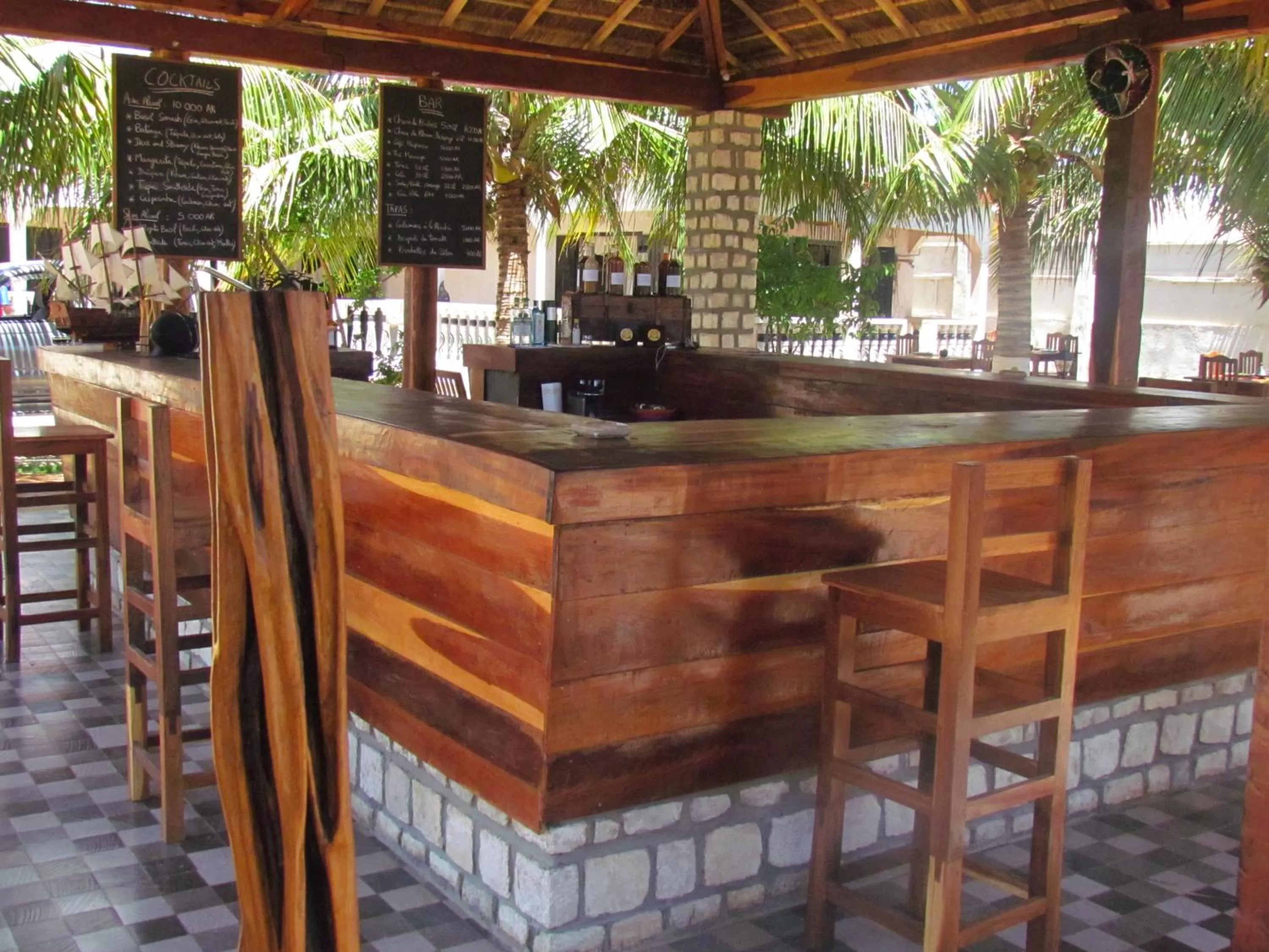 Patio, Lounge/Bar in Bohobé Naboty