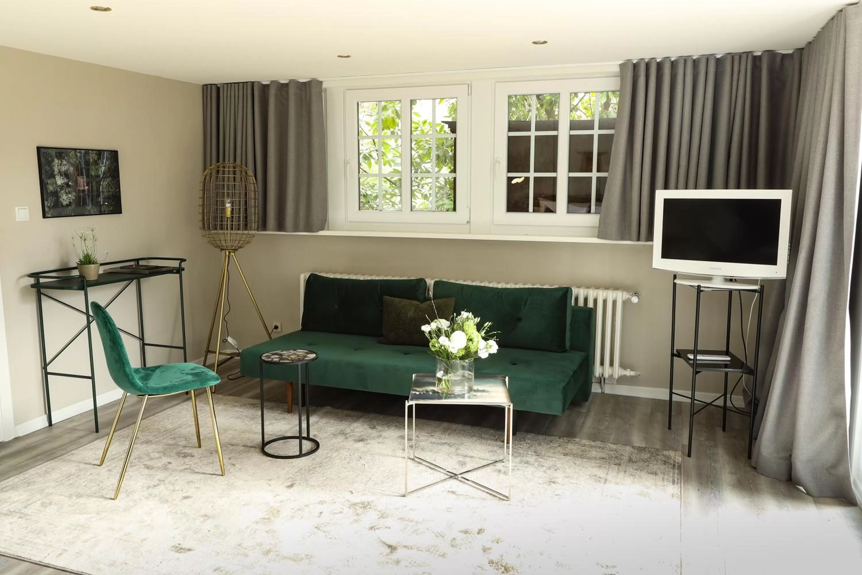 Photo of the whole room in Meinsbur Boutique Hotel