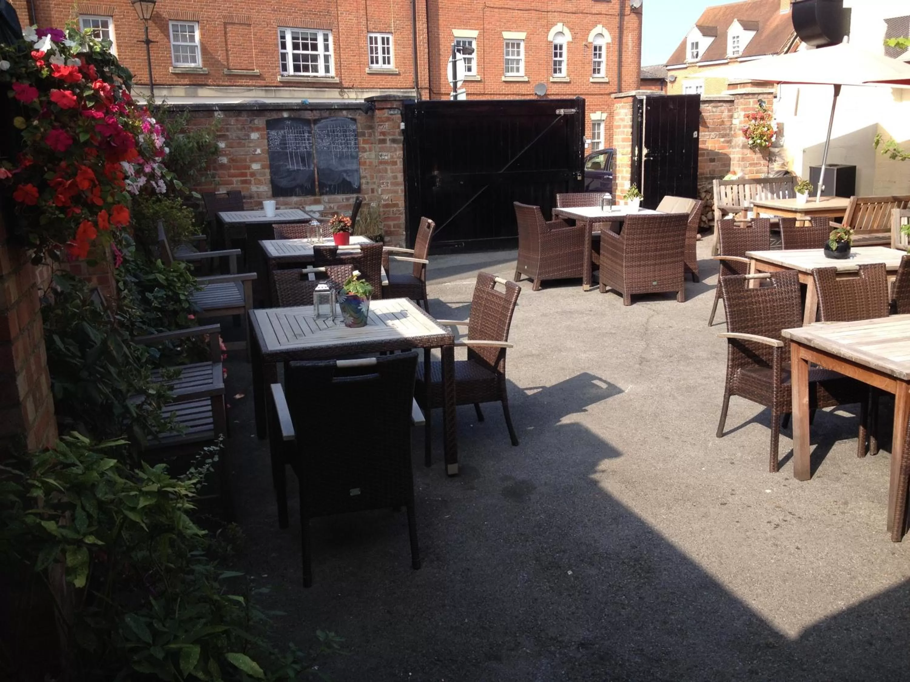 Restaurant/places to eat in The Brewery Tap