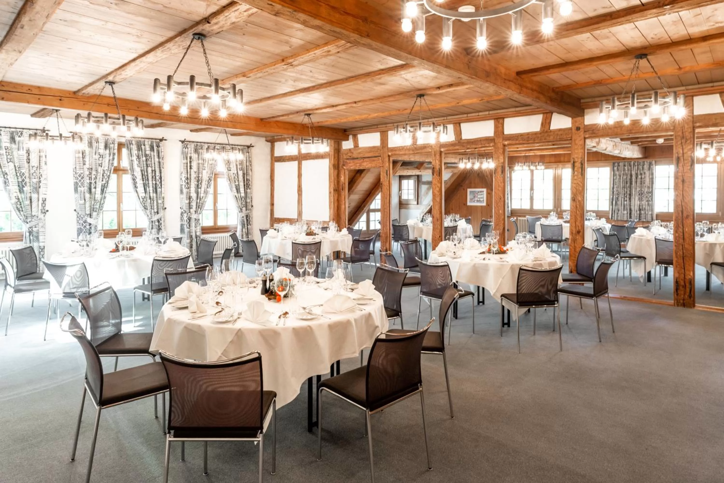 Restaurant/places to eat in Hotel zum goldenen Kreuz