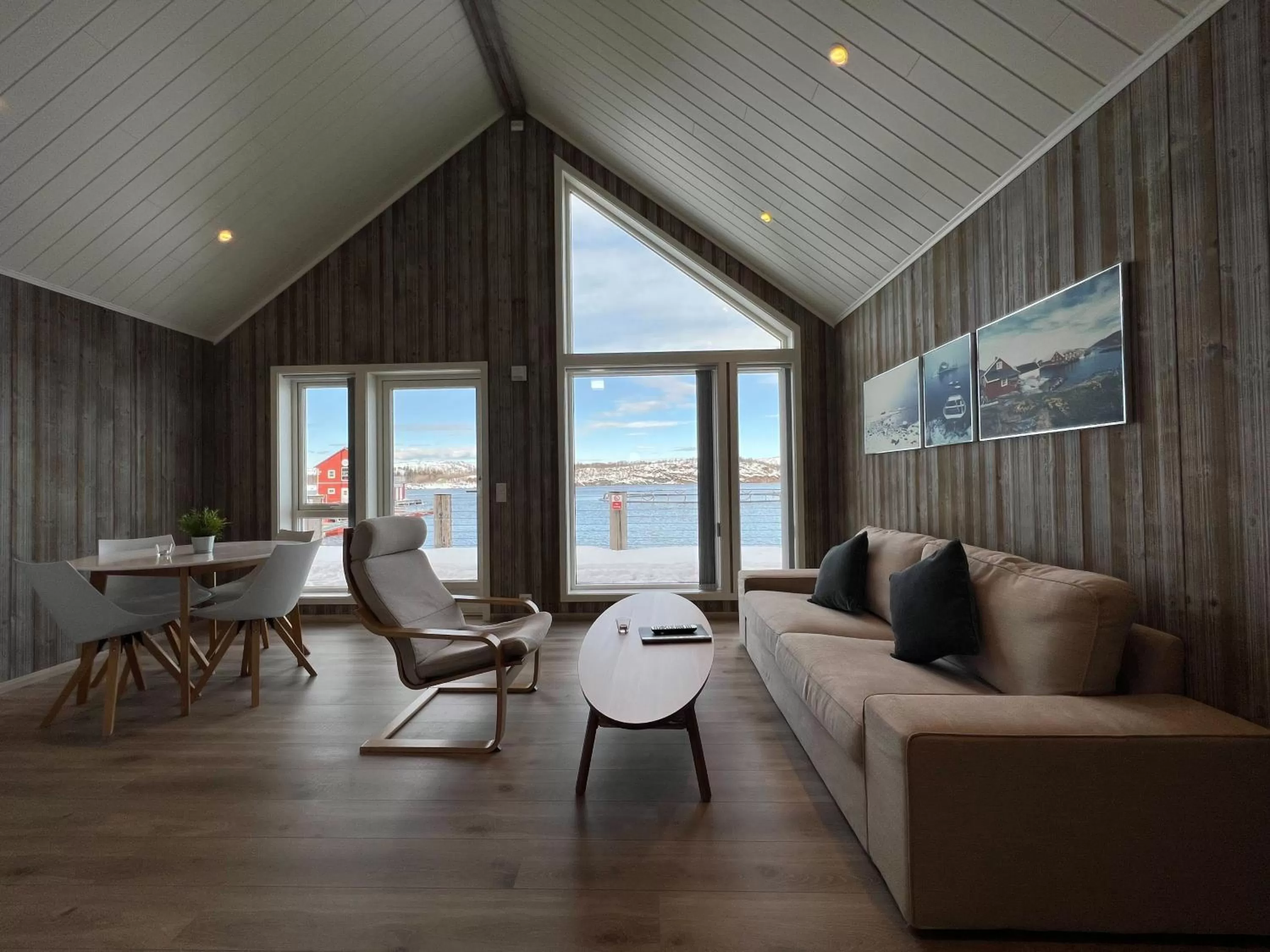 Living room in Norsk Havbrukssenter - Rorbuer