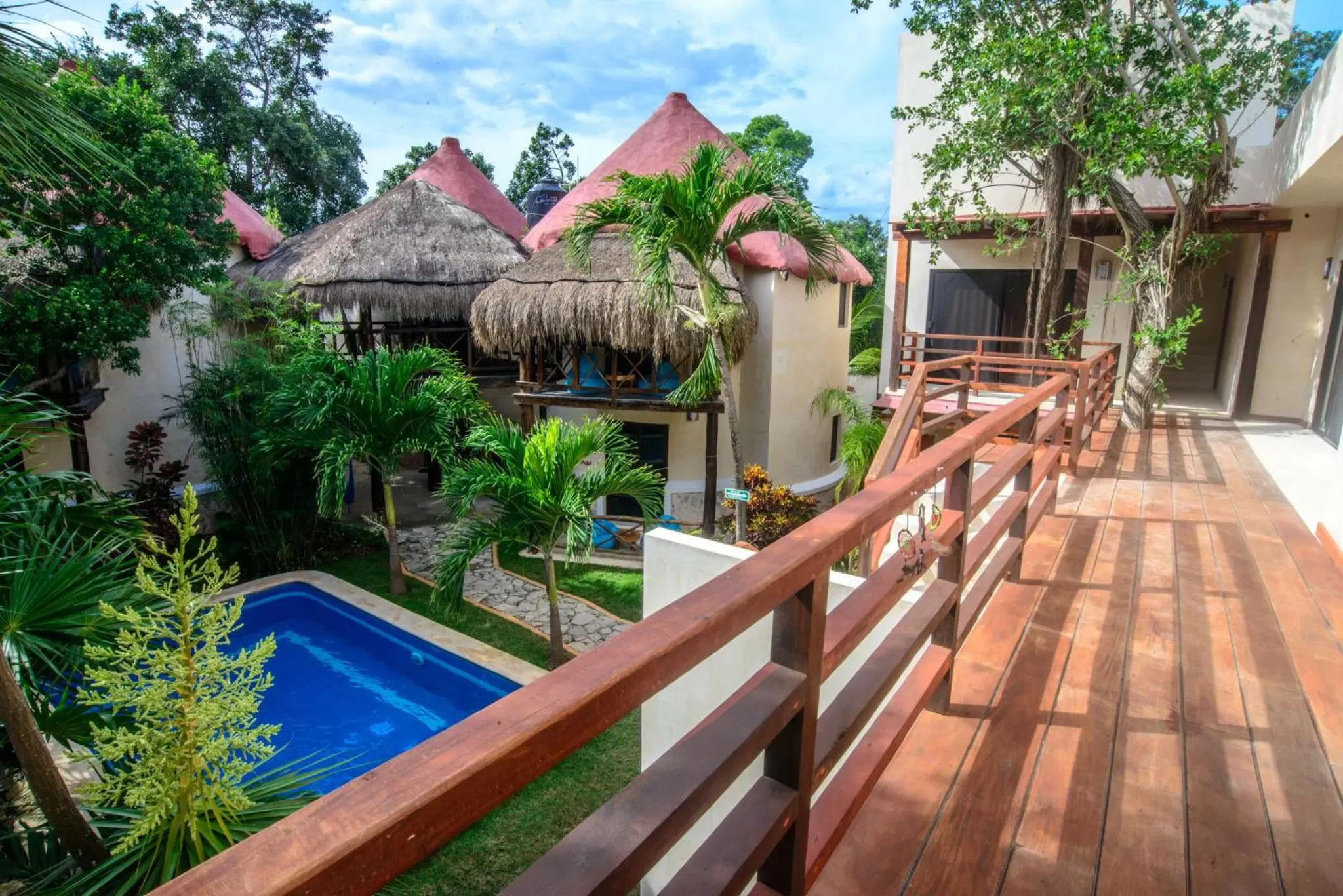 Property building in Hotel Uolis Nah