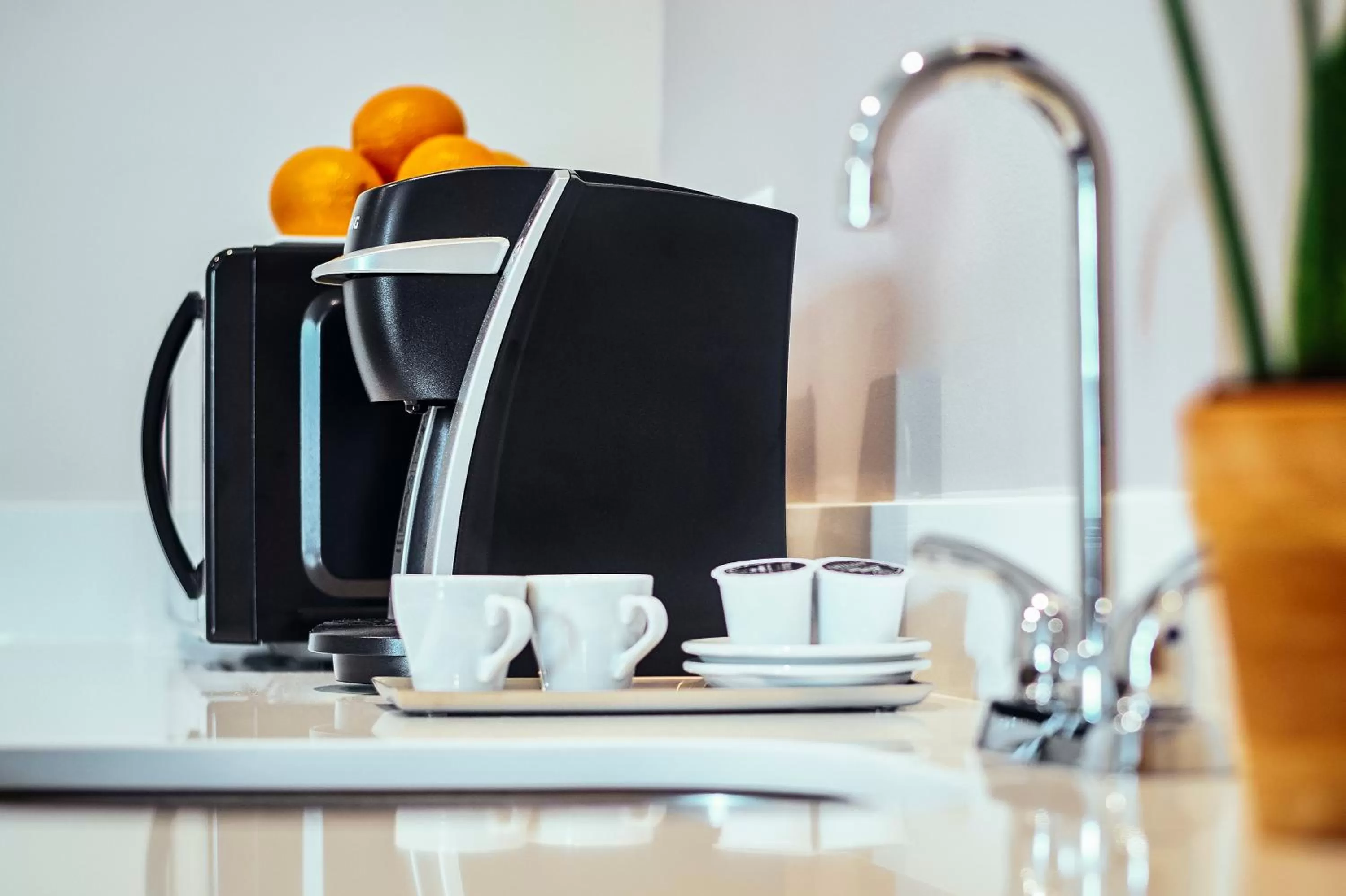 Coffee/tea facilities in The Abernathy