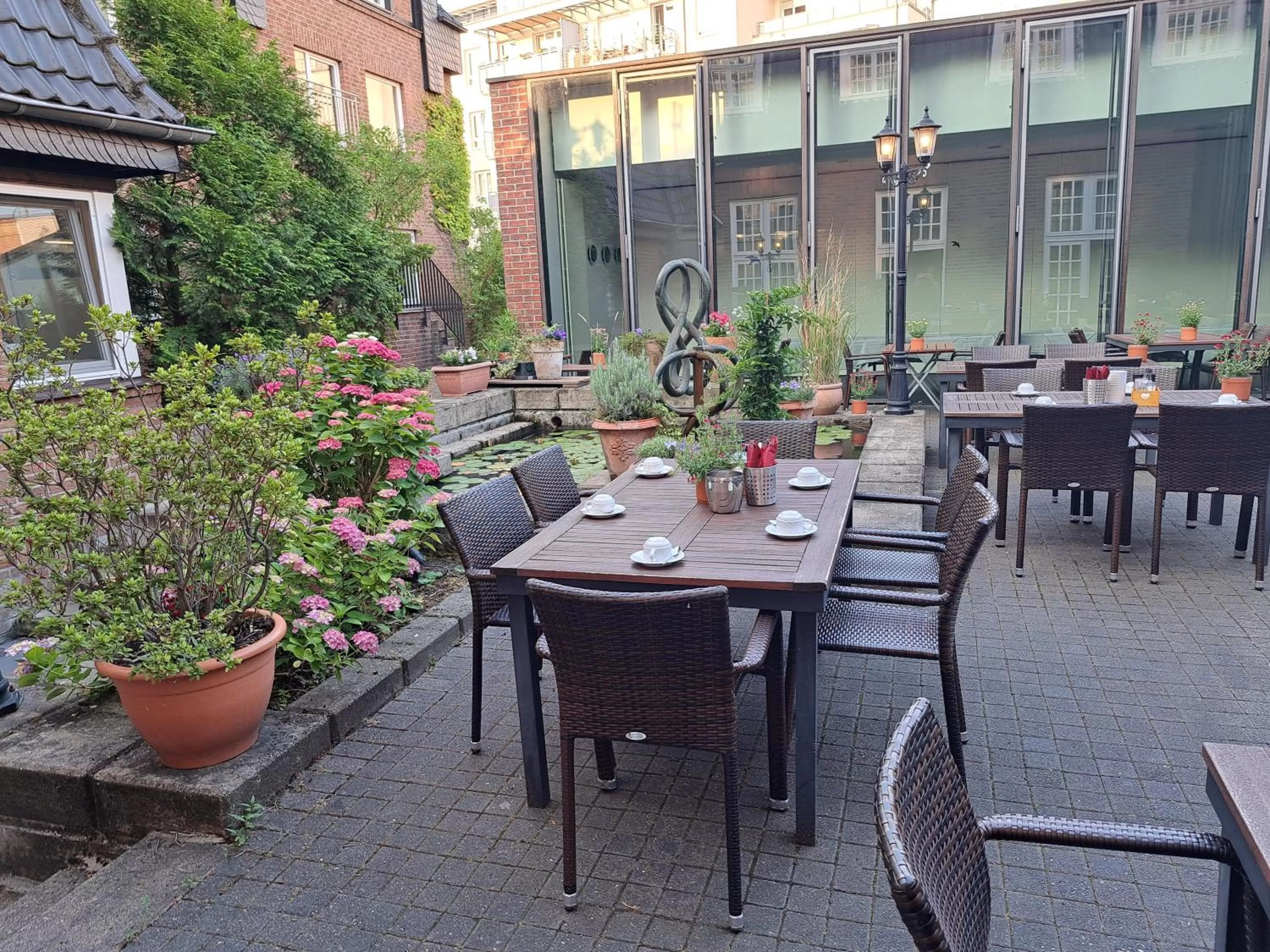 Restaurant/places to eat in Hotel am Stadtpark