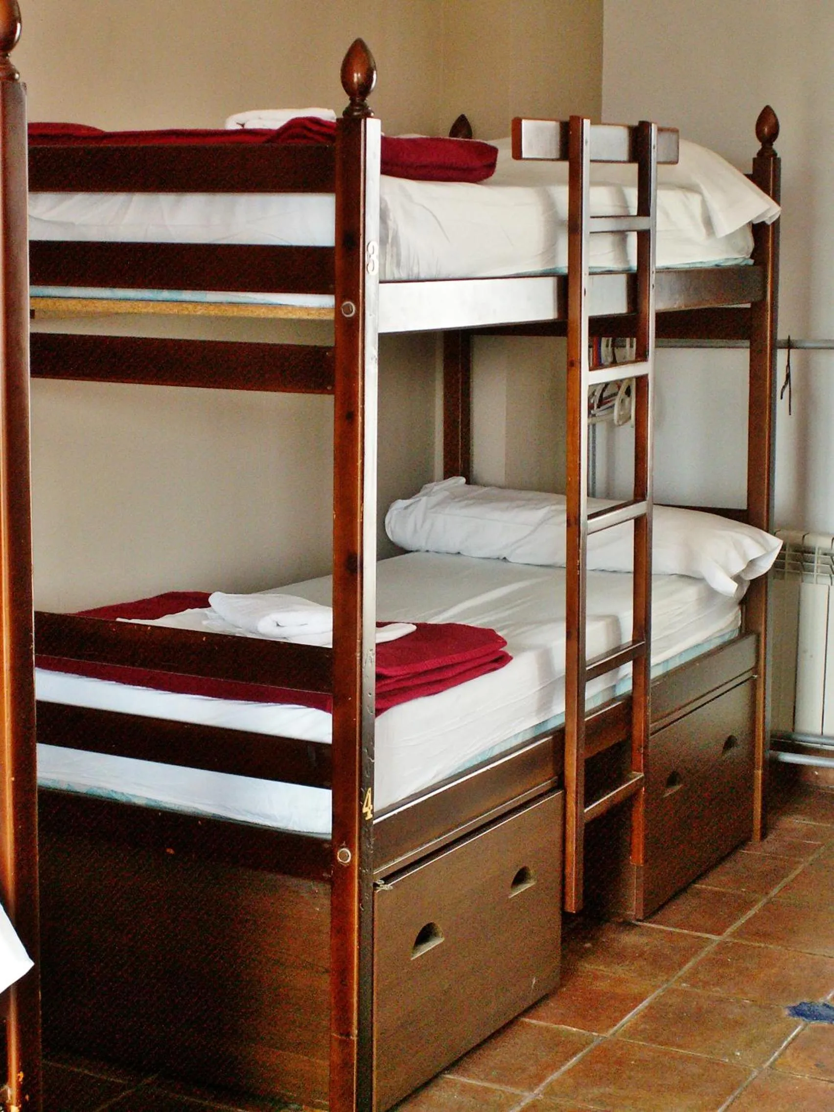 bunk bed, Bed in Oasis Backpackers' Hostel Granada