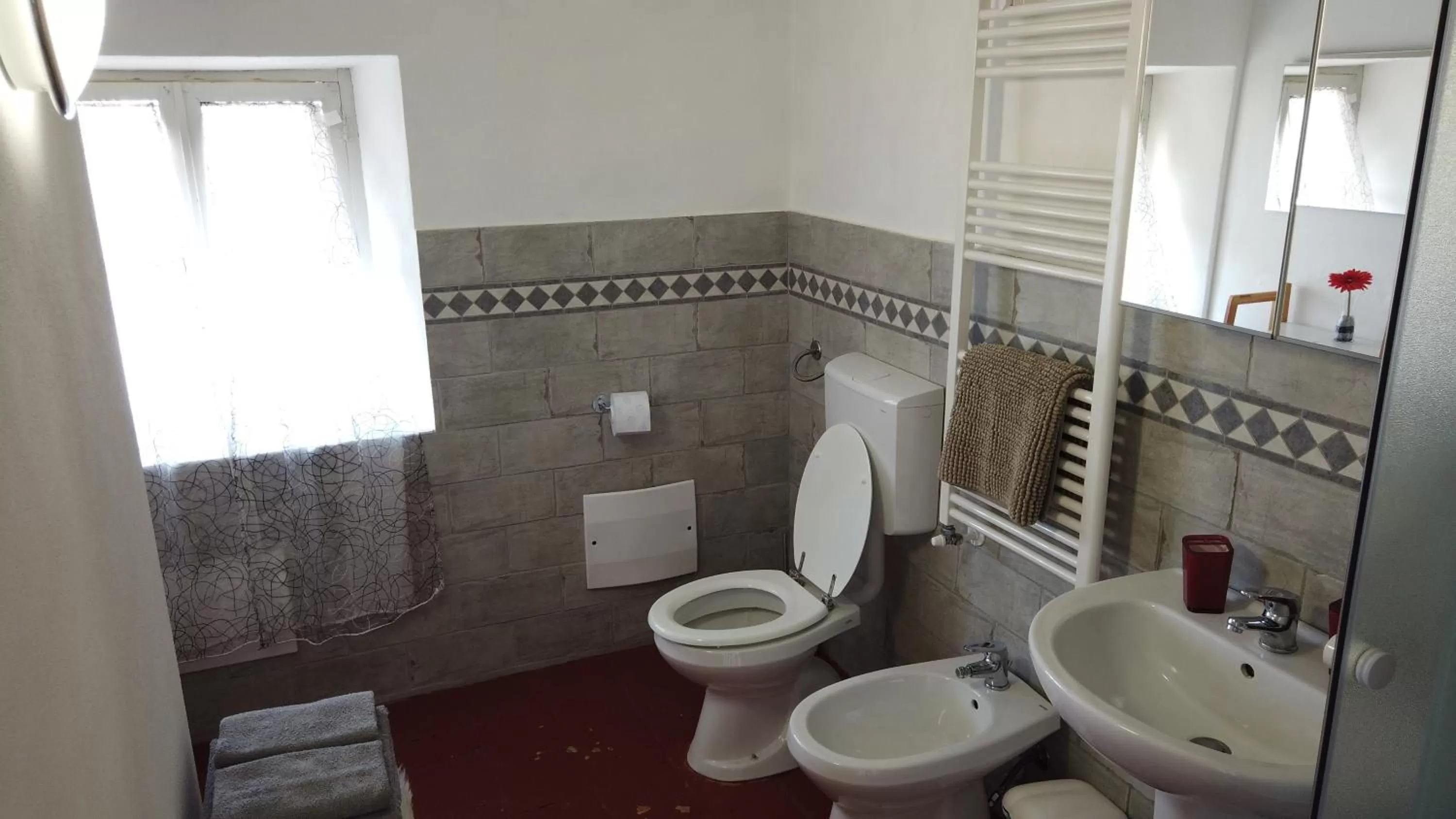 Shower in La Maggiorina