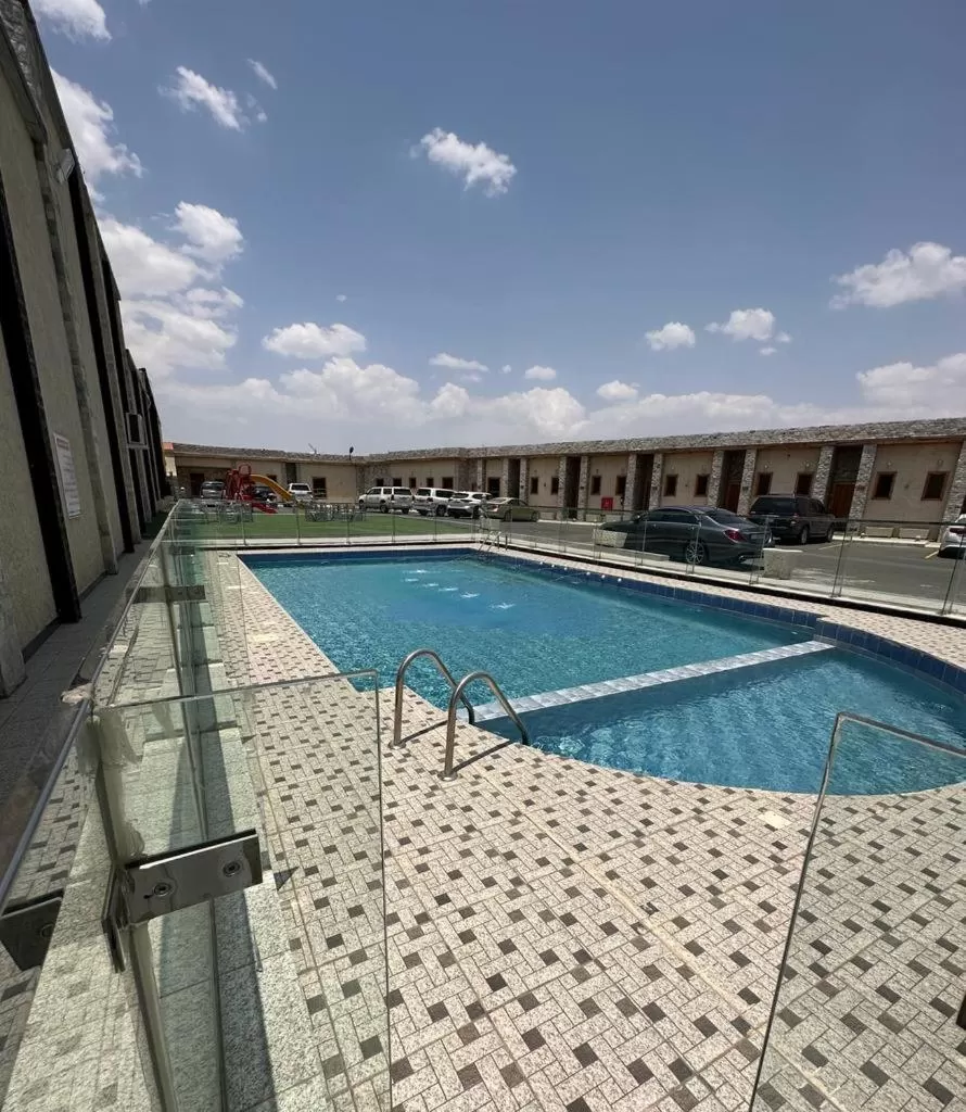 Swimming Pool in Leen Serviced Apartments