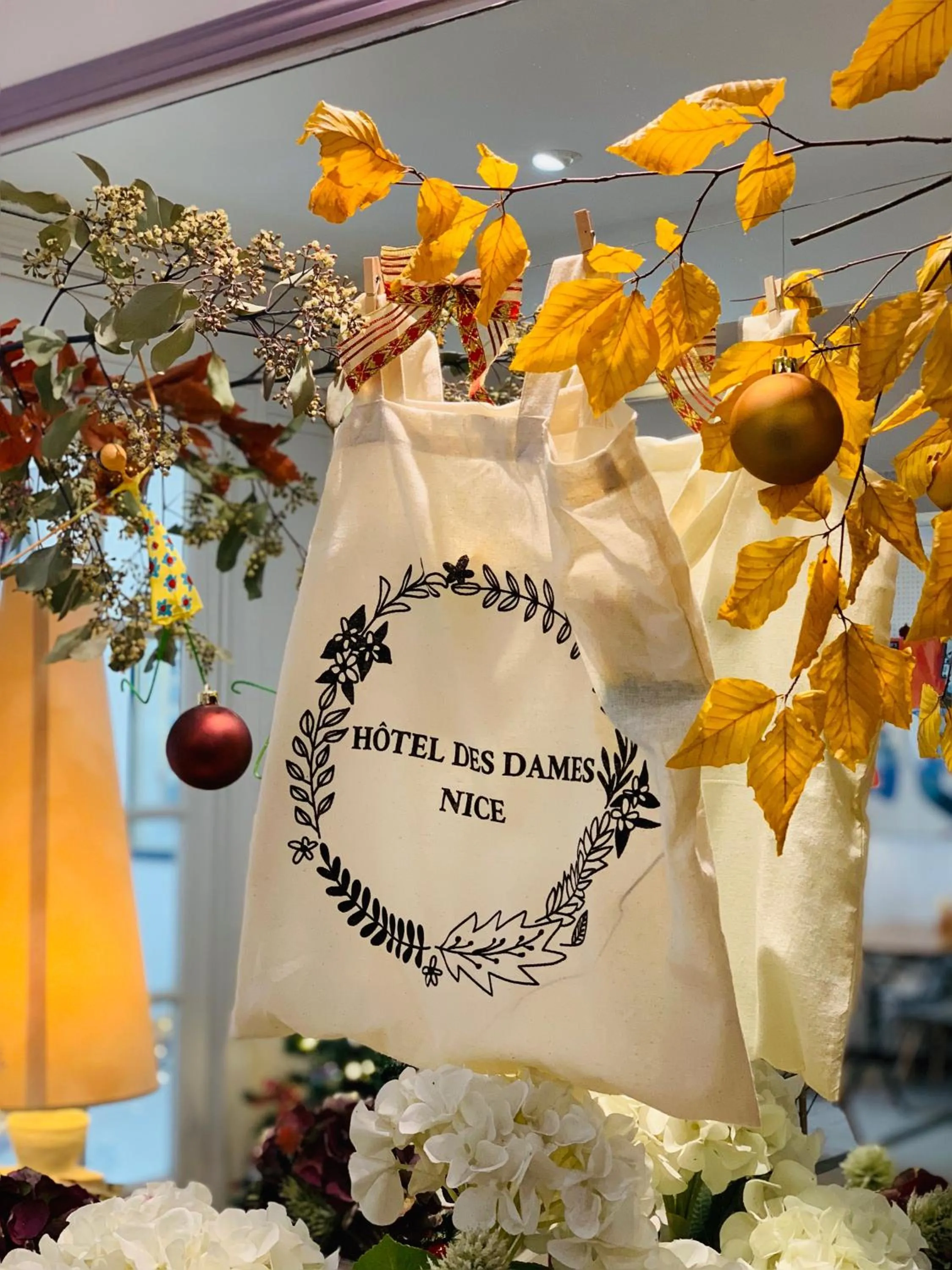 Property logo or sign in Hotel des Dames