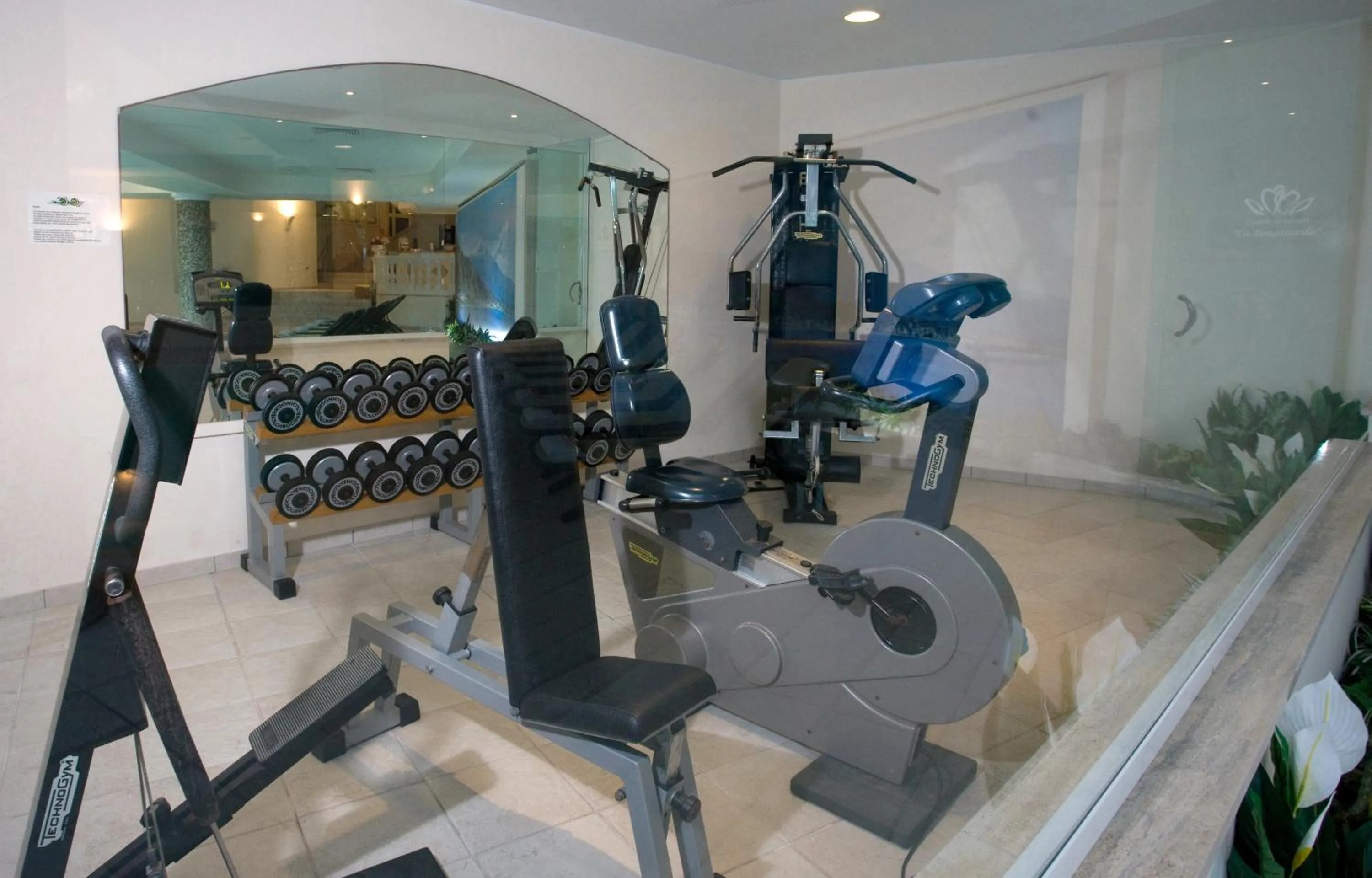 Fitness centre/facilities in Sant Alphio Garden Hotel & SPA