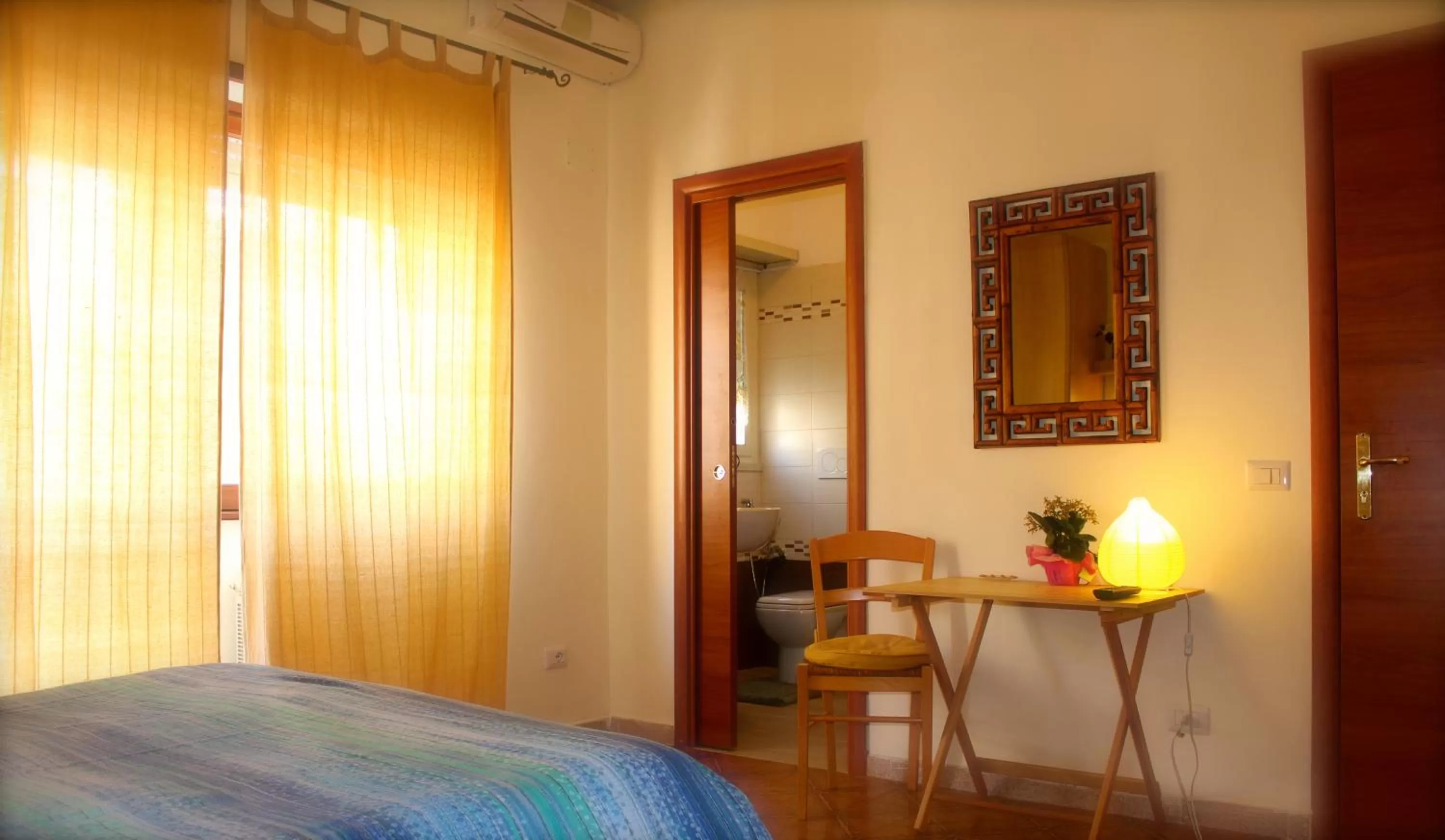 Bed in Al Porto Di Roma B&B