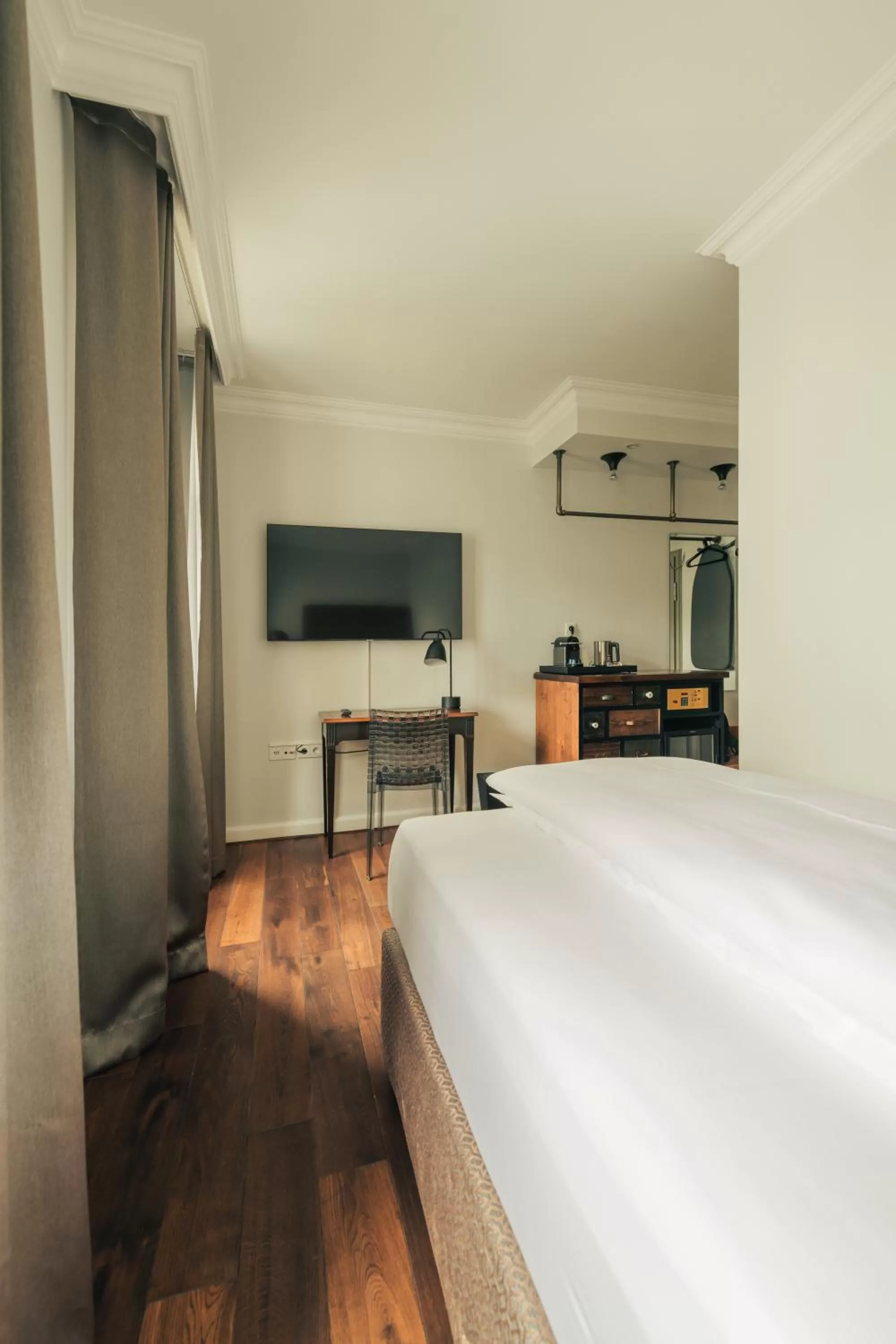 TV and multimedia, Bed in Bob W Berlin Mitte