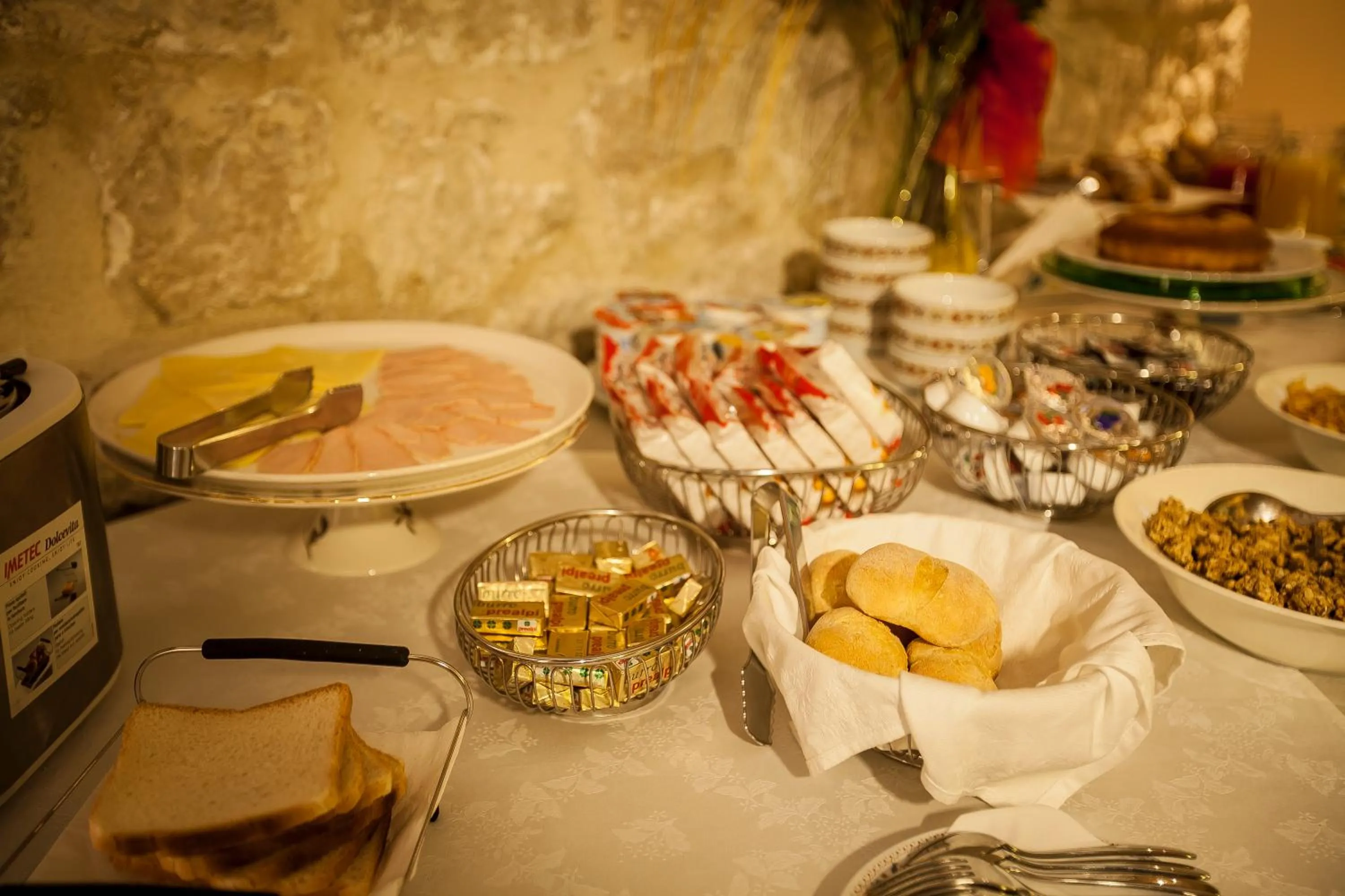 Buffet breakfast in Hotel Residenza Petra