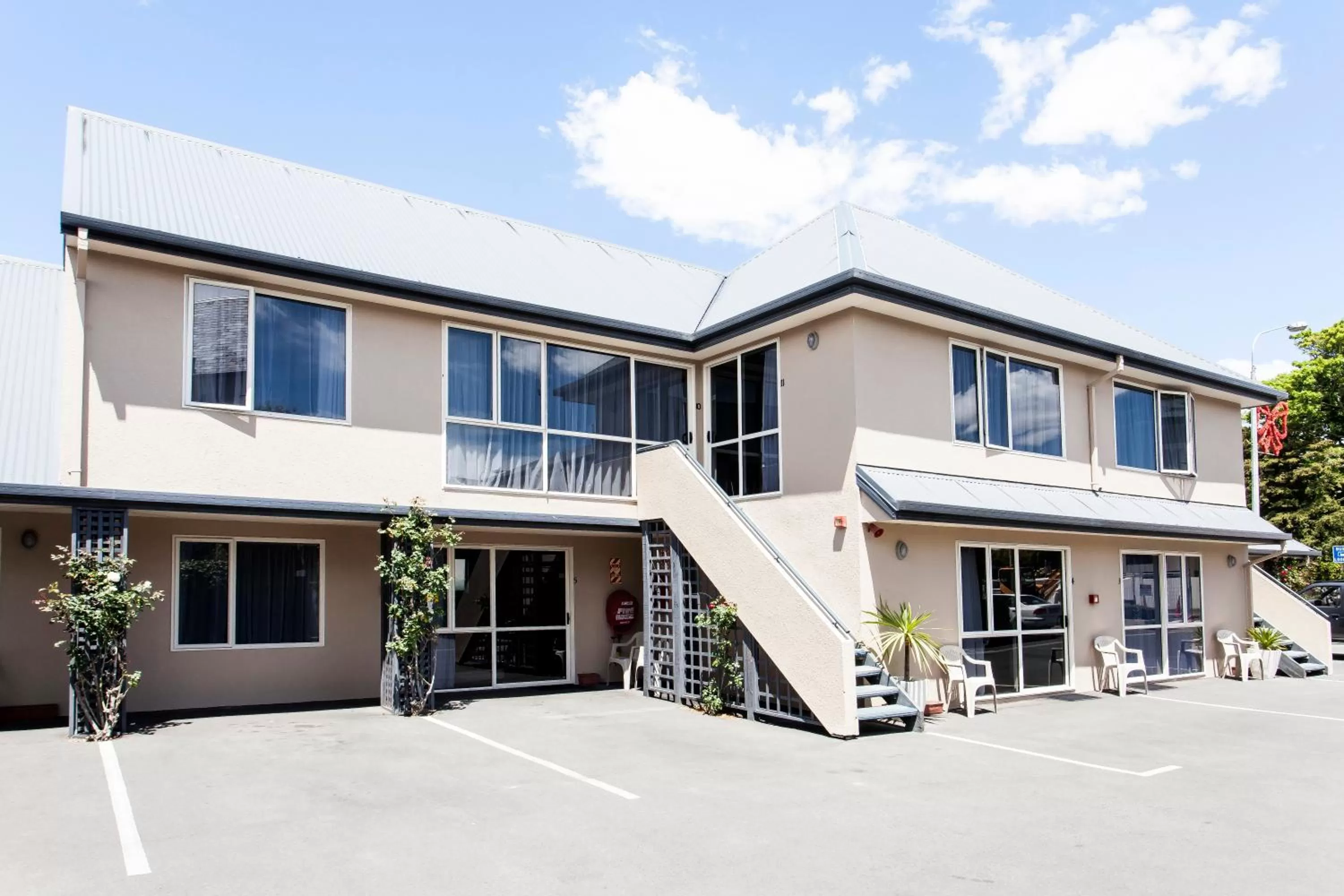 Facade/entrance in Casino Court Motor Lodge