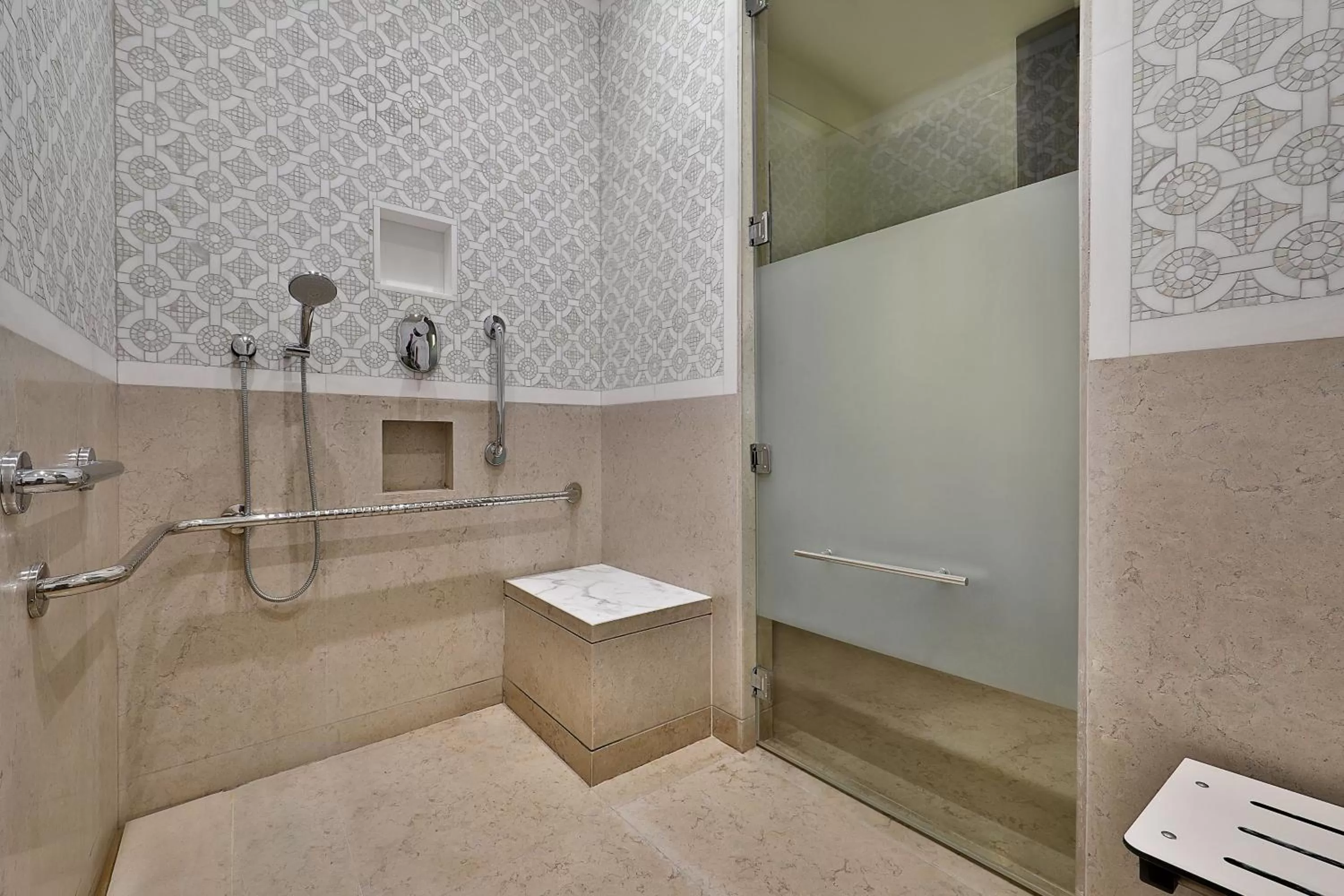 Bathroom in Assila, a Luxury Collection Hotel, Apartment Jeddah