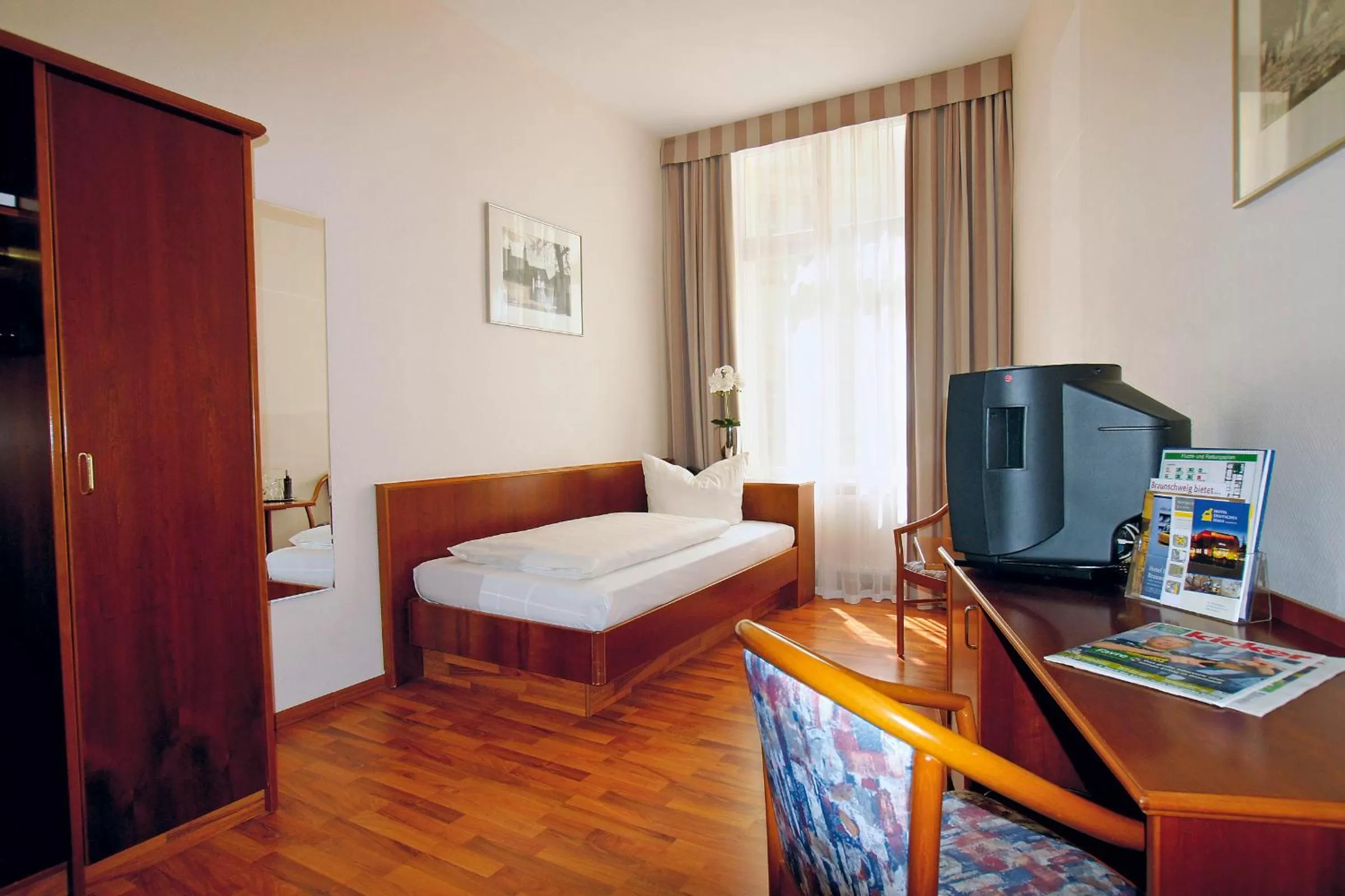 Bed in Hotel Deutsches Haus