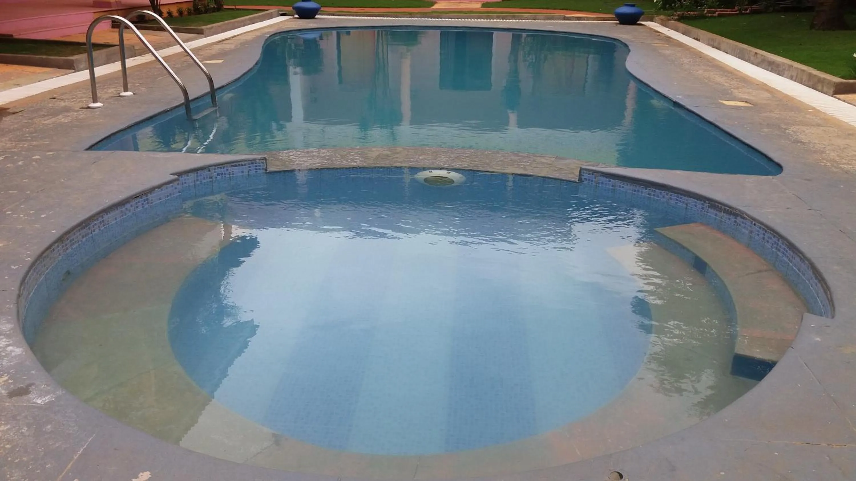 Swimming Pool in Amour Resort