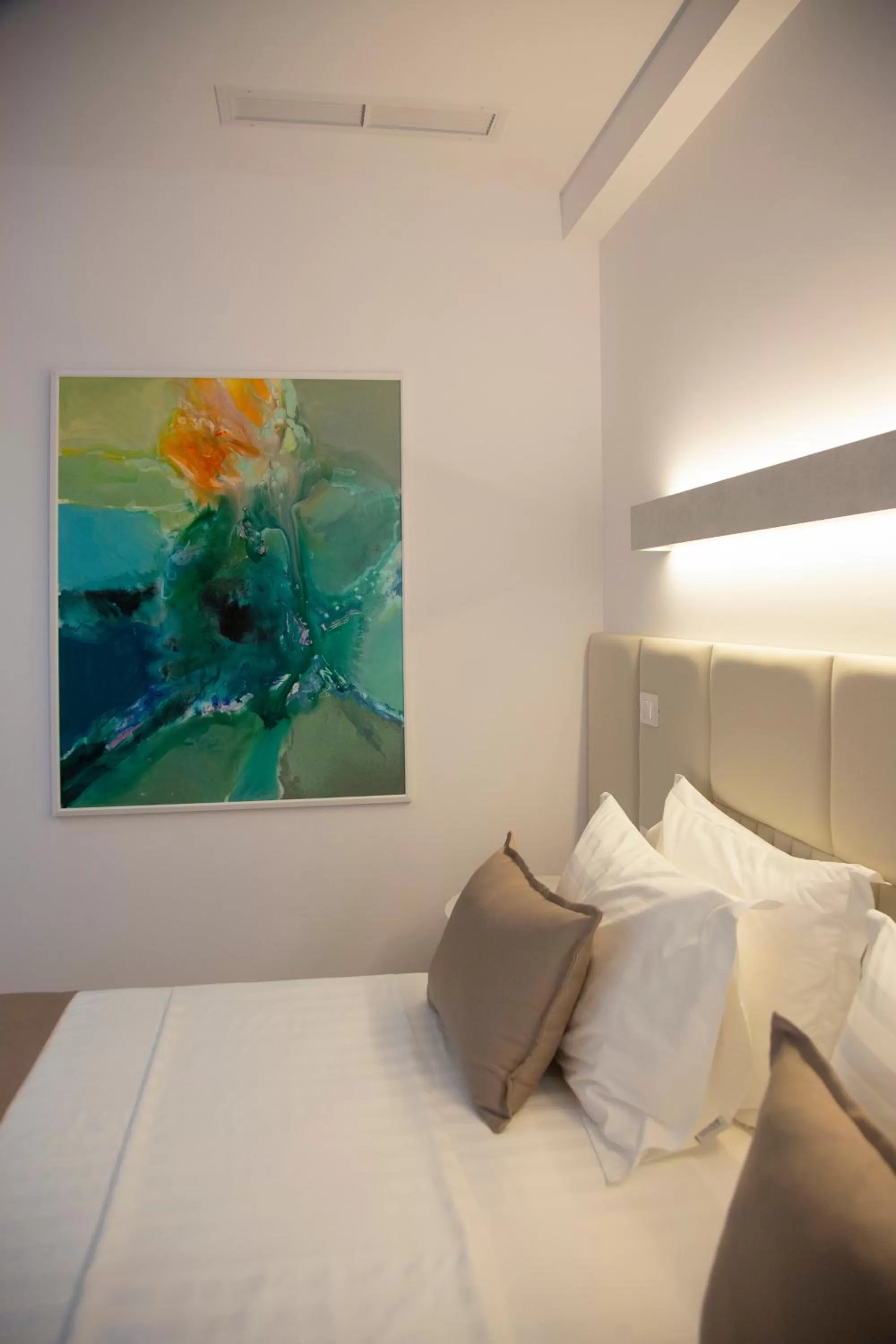 Bed in Dazur Coast Resort