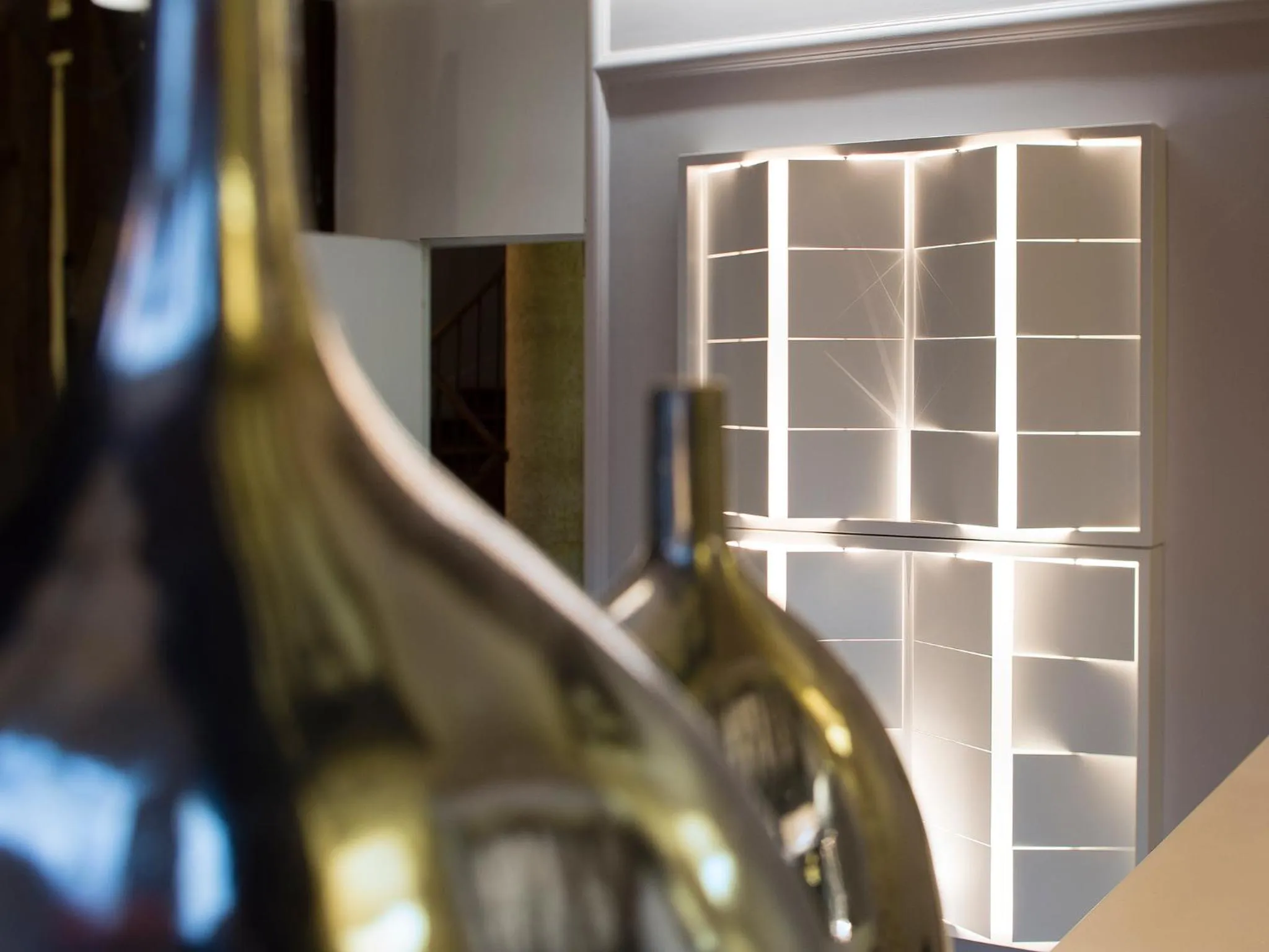 Decorative detail in Hôtel Jacques de Molay - Fitness & Sauna