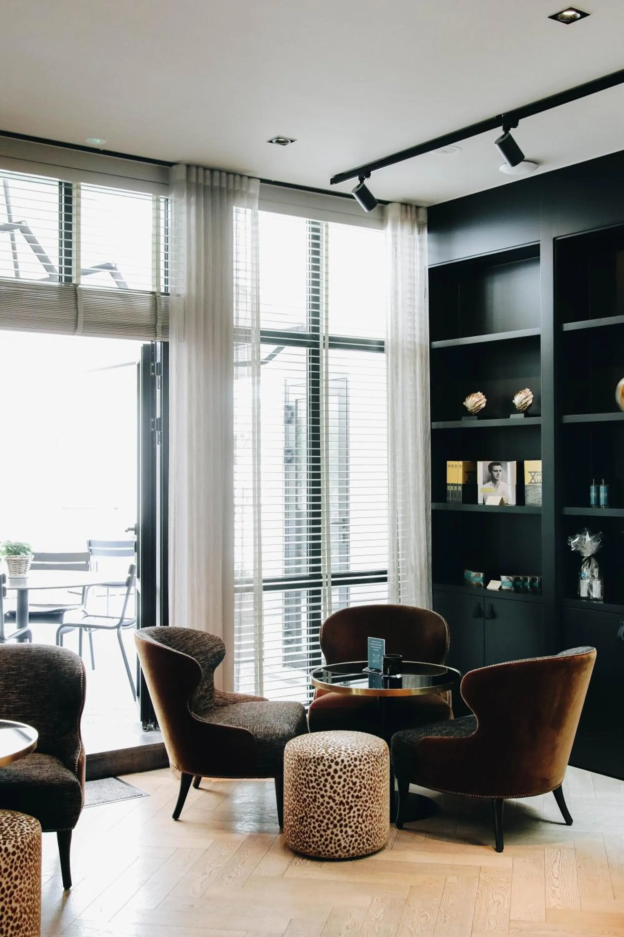 Seating area in Hotel FRANQ