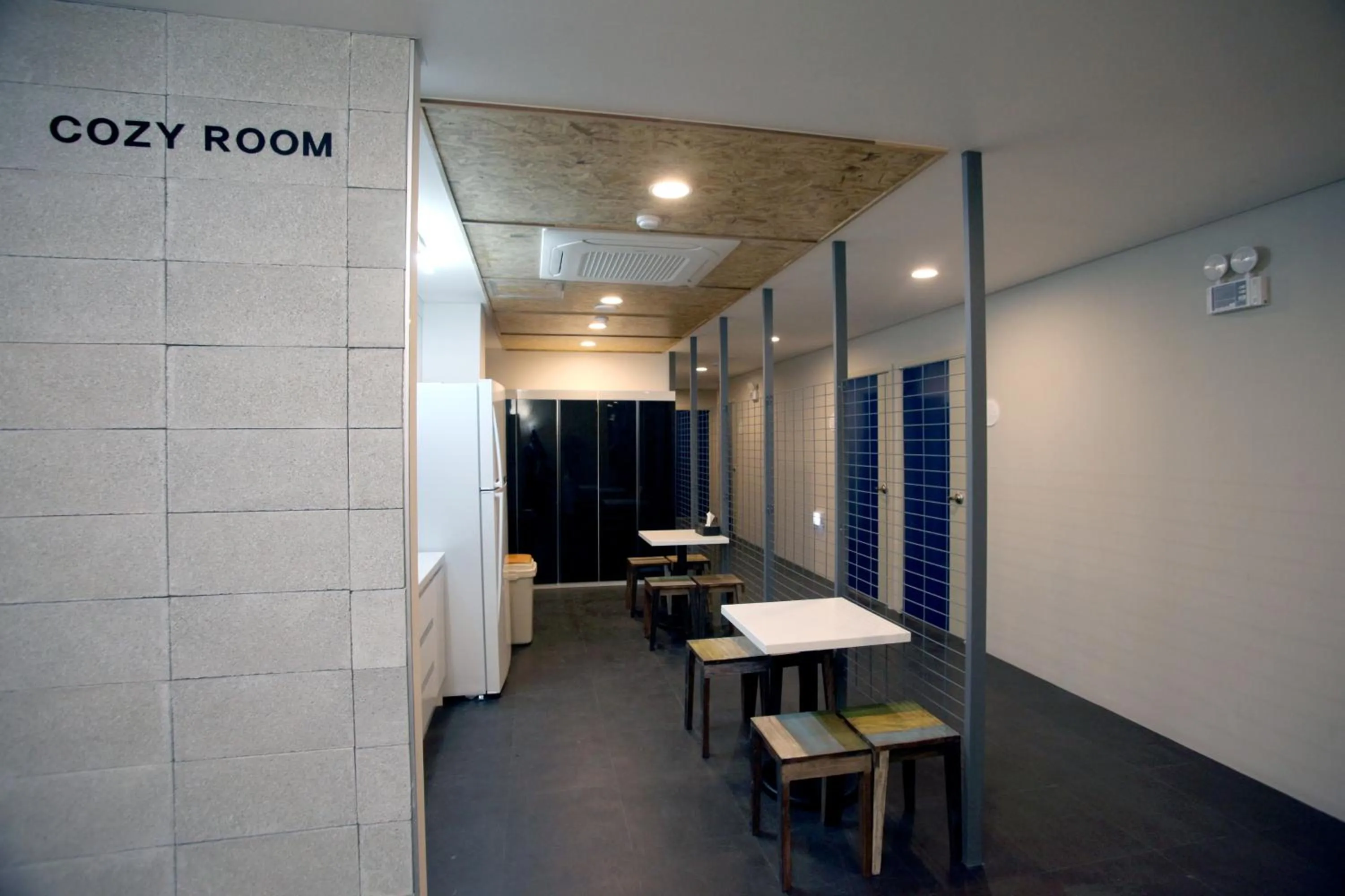 Communal lounge/ TV room, Restaurant/Places to Eat in K Pop Hotel Dongdaemun