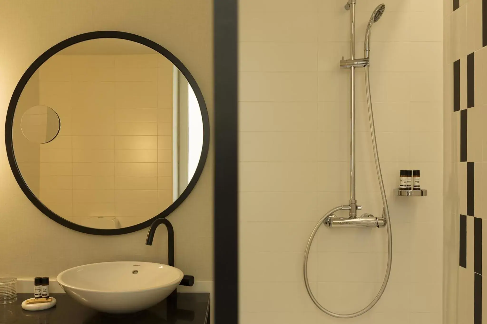 Superior Double Room in ICON Embassy Superior Double Room in ICON Embassy