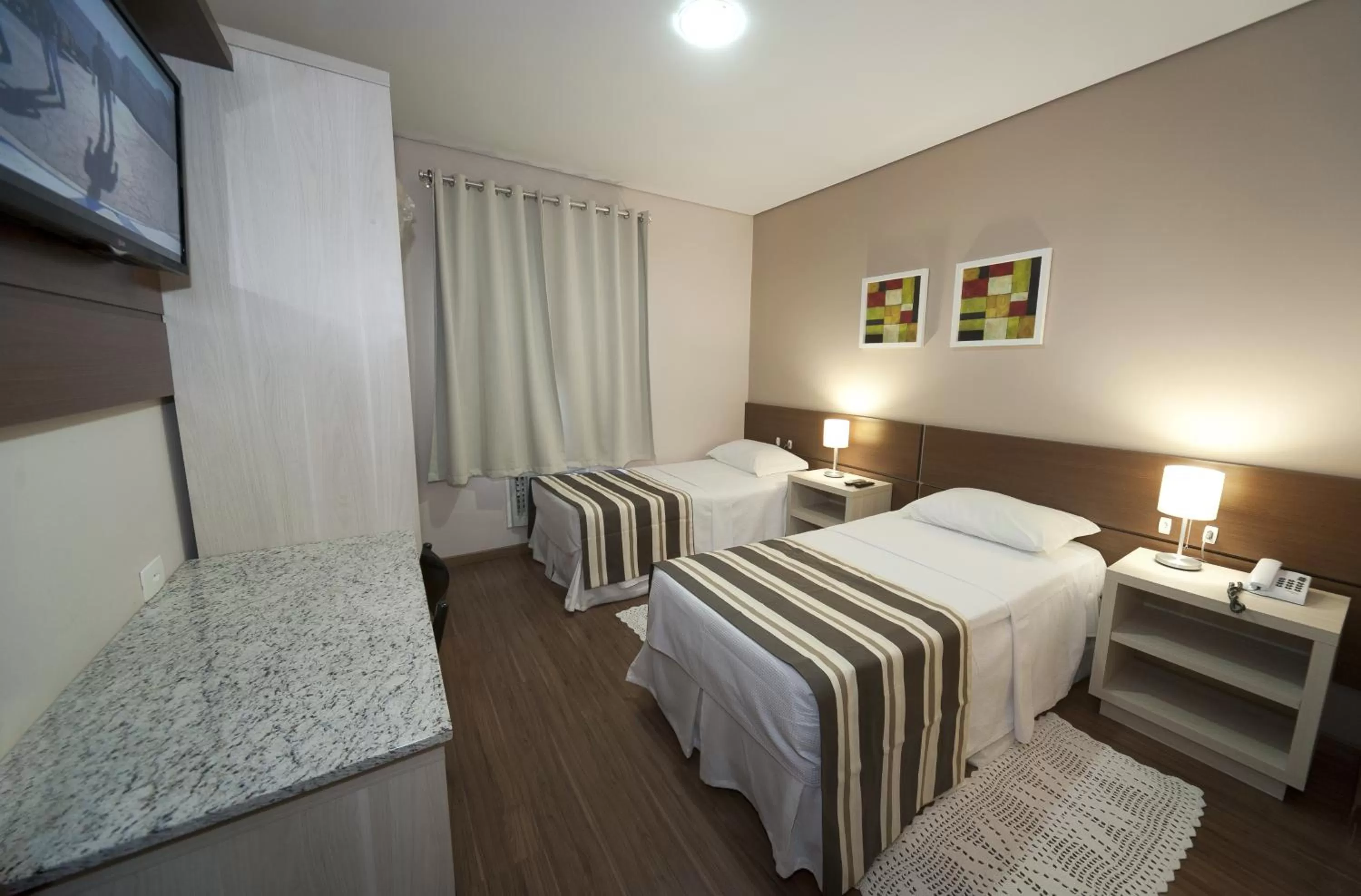 Bedroom, Bed in Hotel Sol By MRHotelaria